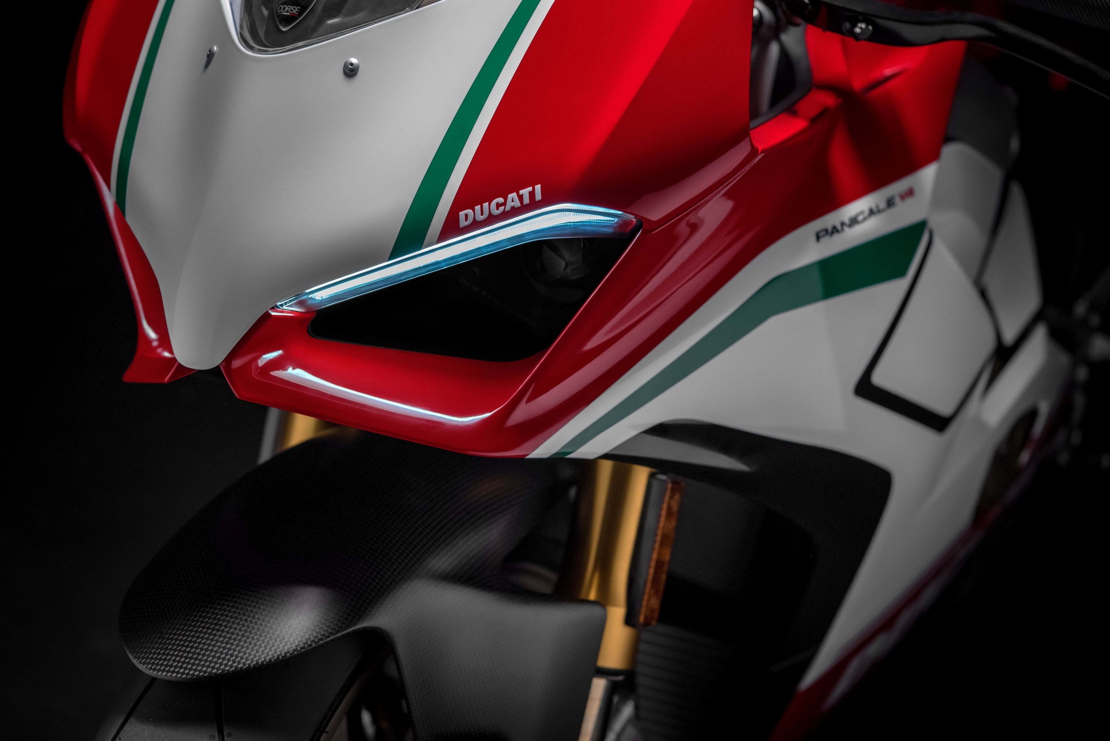 Ducati Panigale V4 Wallpapers