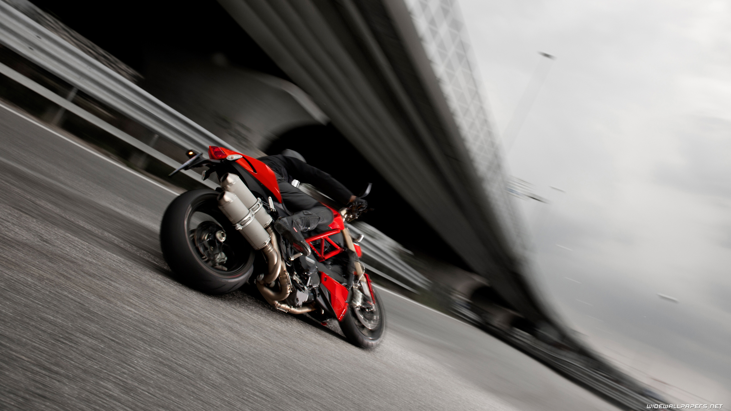 Ducati Streetfighter 848 Wallpapers