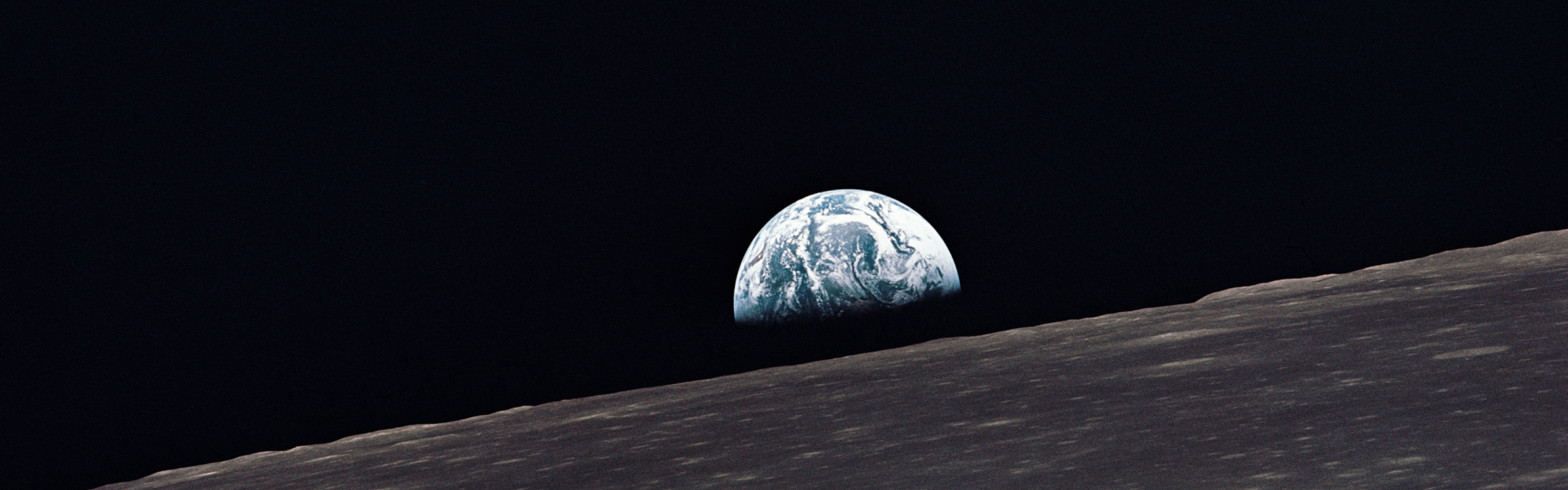 Earthrise Wallpapers