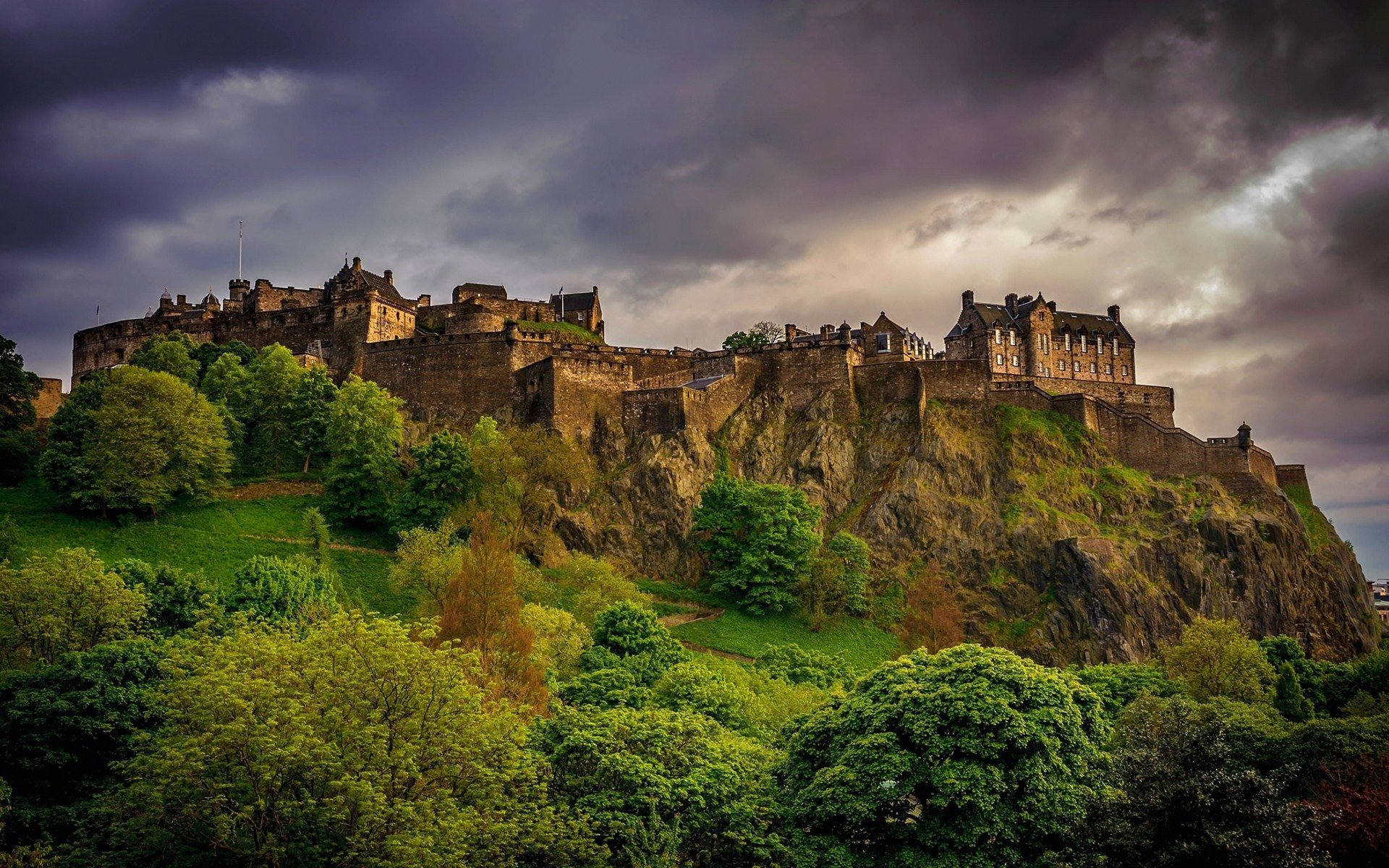 Edinburgh Castle Wallpapers