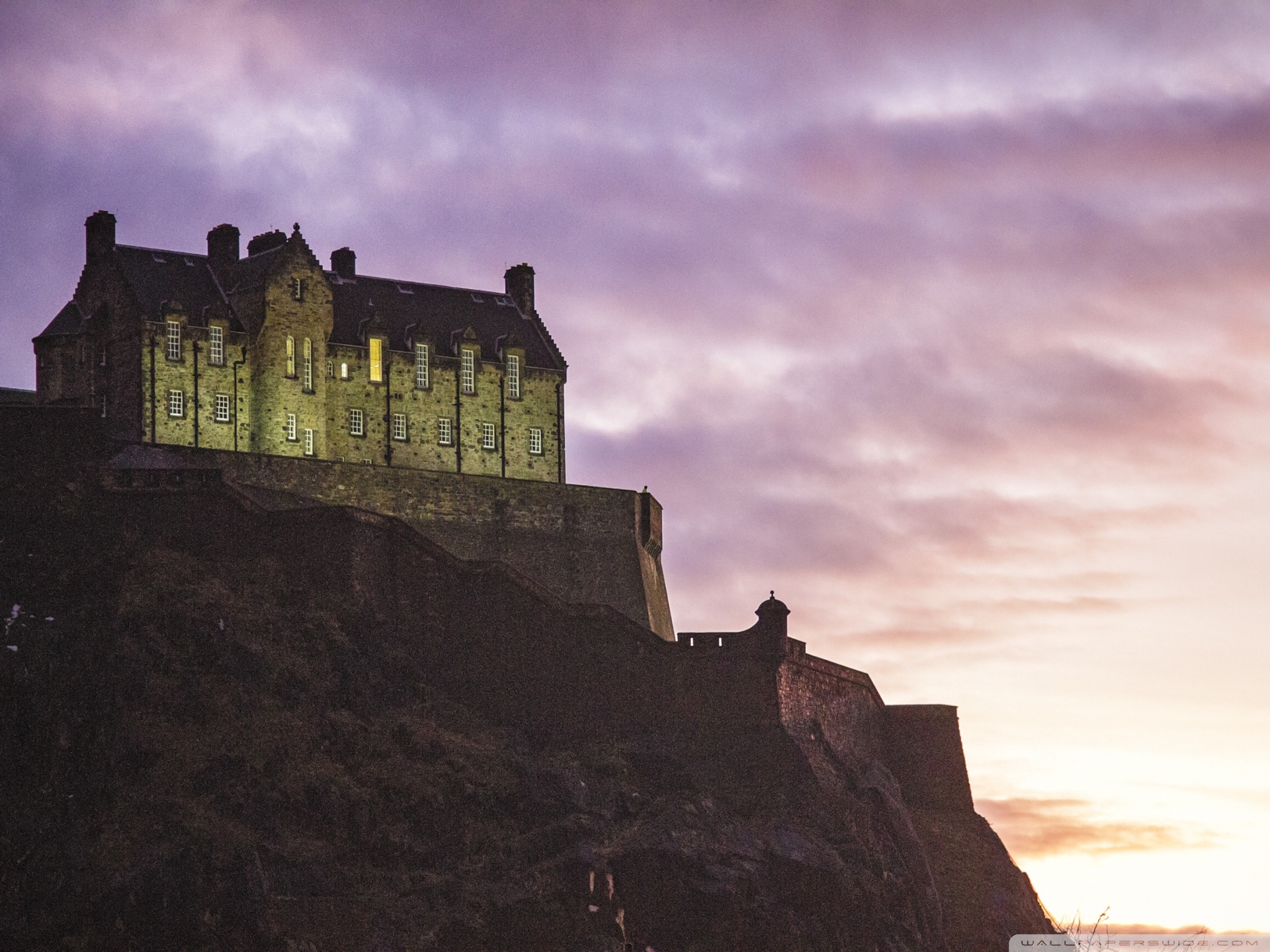 Edinburgh Castle Wallpapers