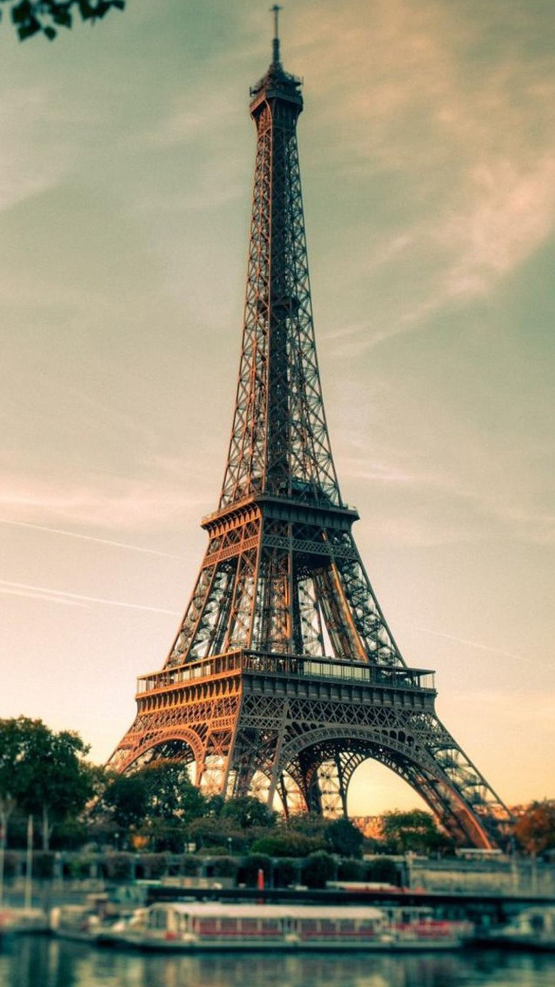 Eiffel Tower For Iphone Wallpapers