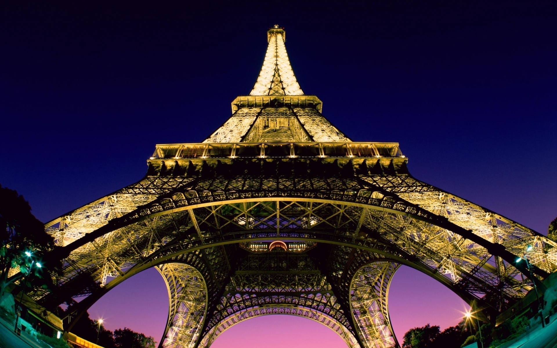 Eiffel Tower Wallpapers