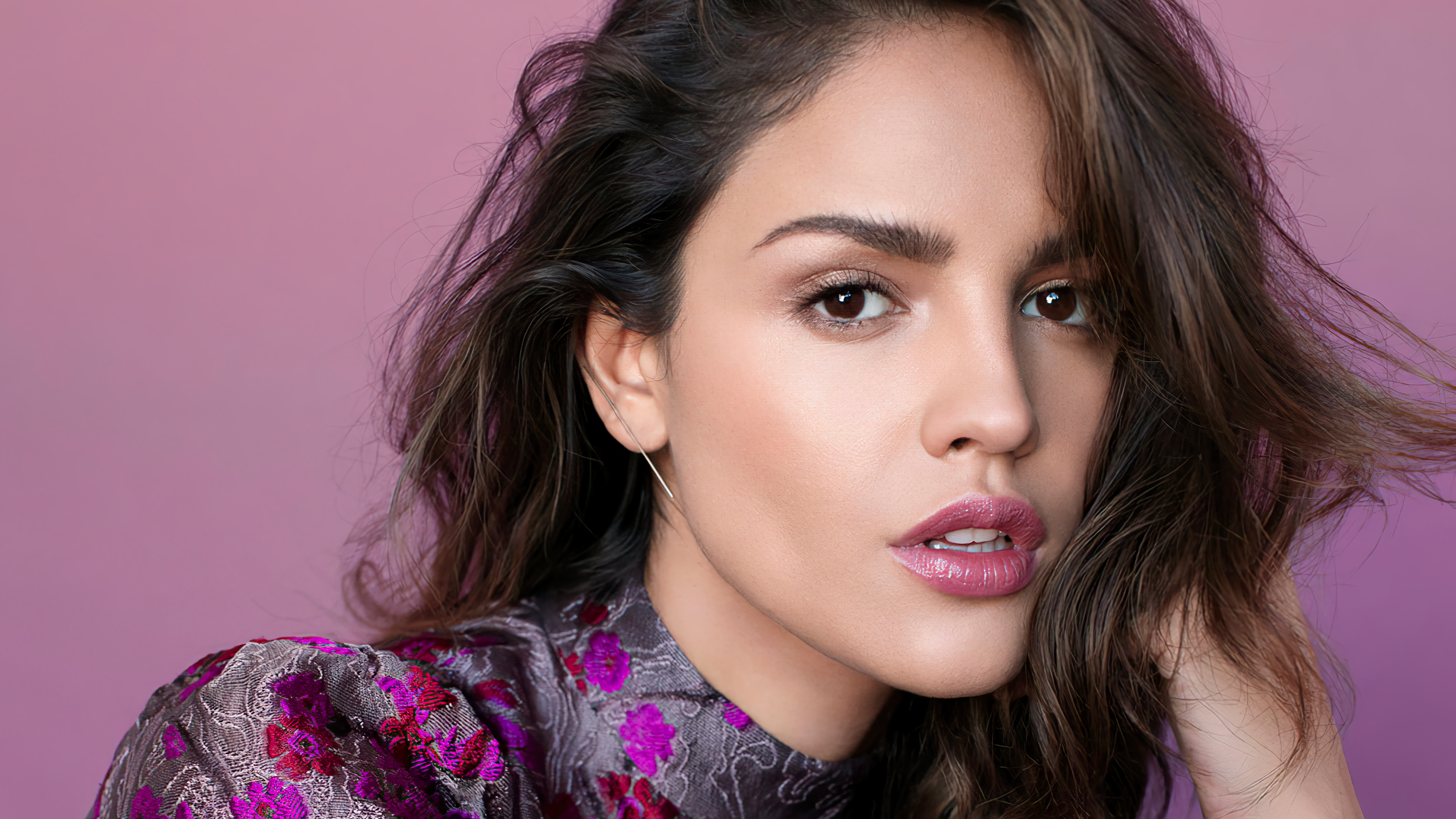 Eiza Gonzalez New 2021 Wallpapers