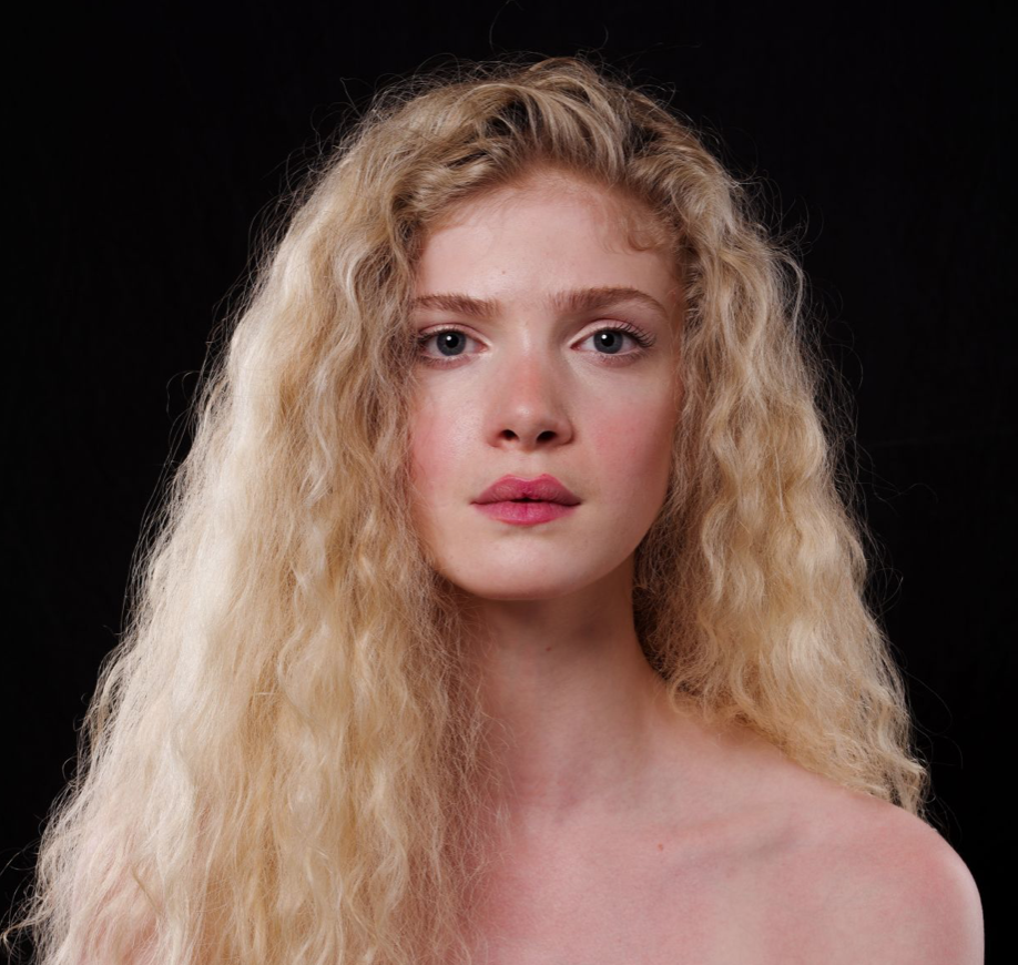 Elena Kampouris Portrait 2019 Wallpapers