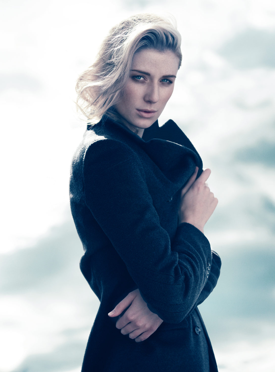 Elizabeth Debicki 2020 Wallpapers