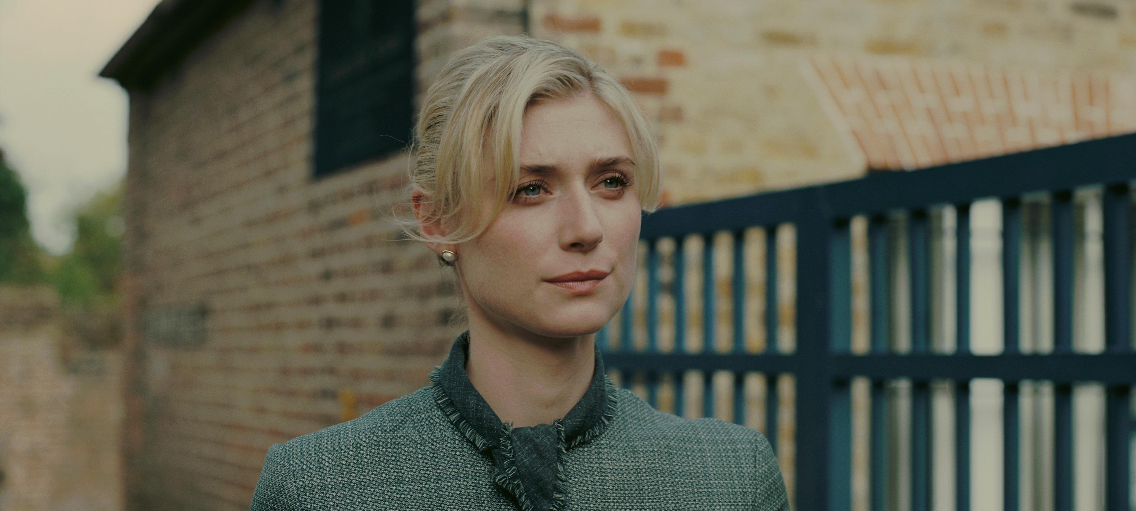 Elizabeth Debicki Tenet Wallpapers