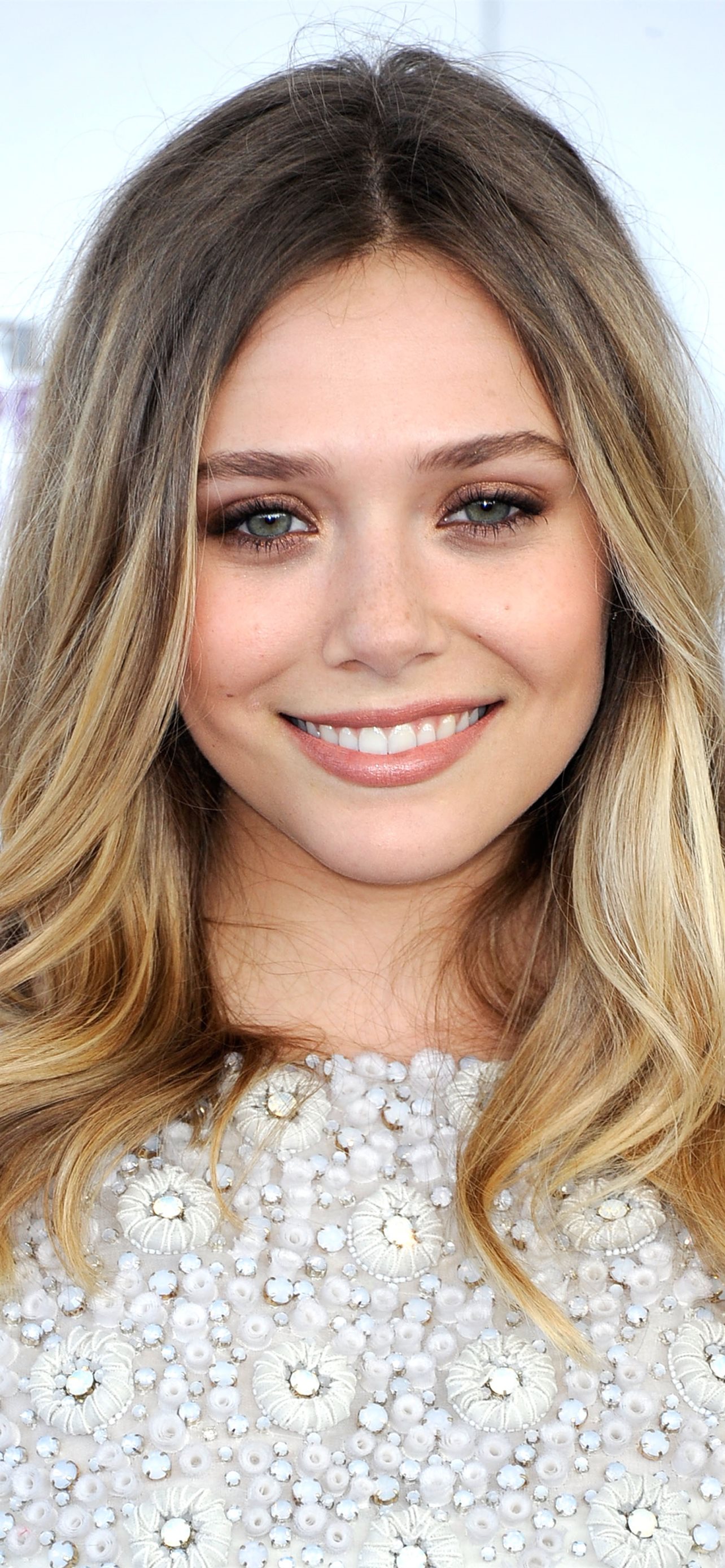 Elizabeth Olsen Glamour Magazine Wallpapers