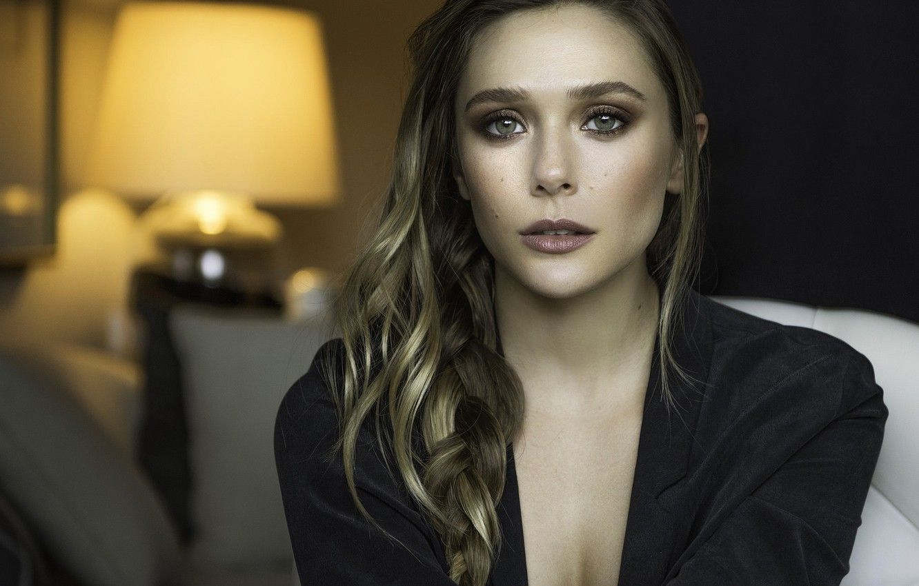 Elizabeth Olsen Portrait 2018 Wallpapers