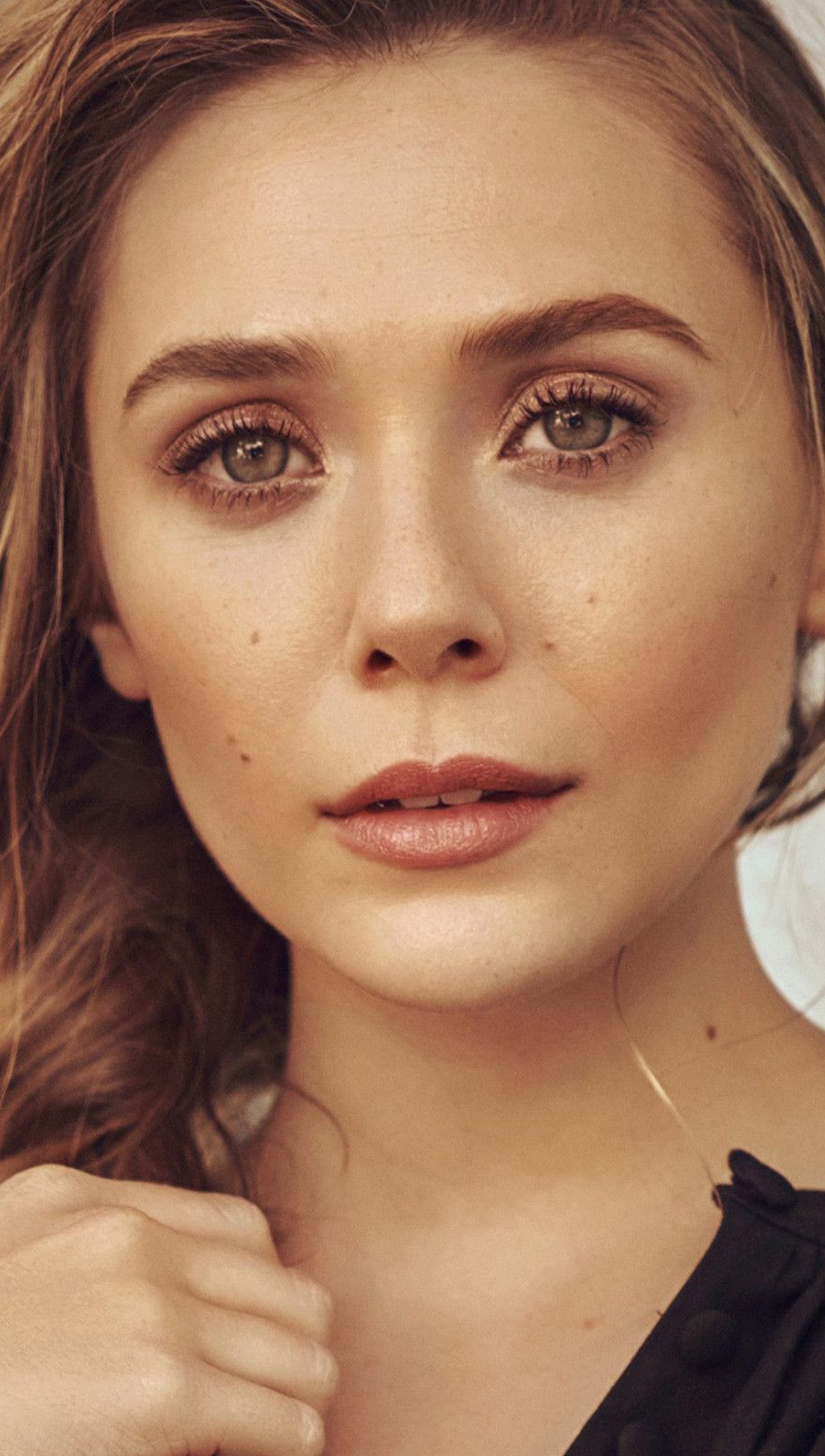 Elizabeth Olsen Portrait Wallpapers