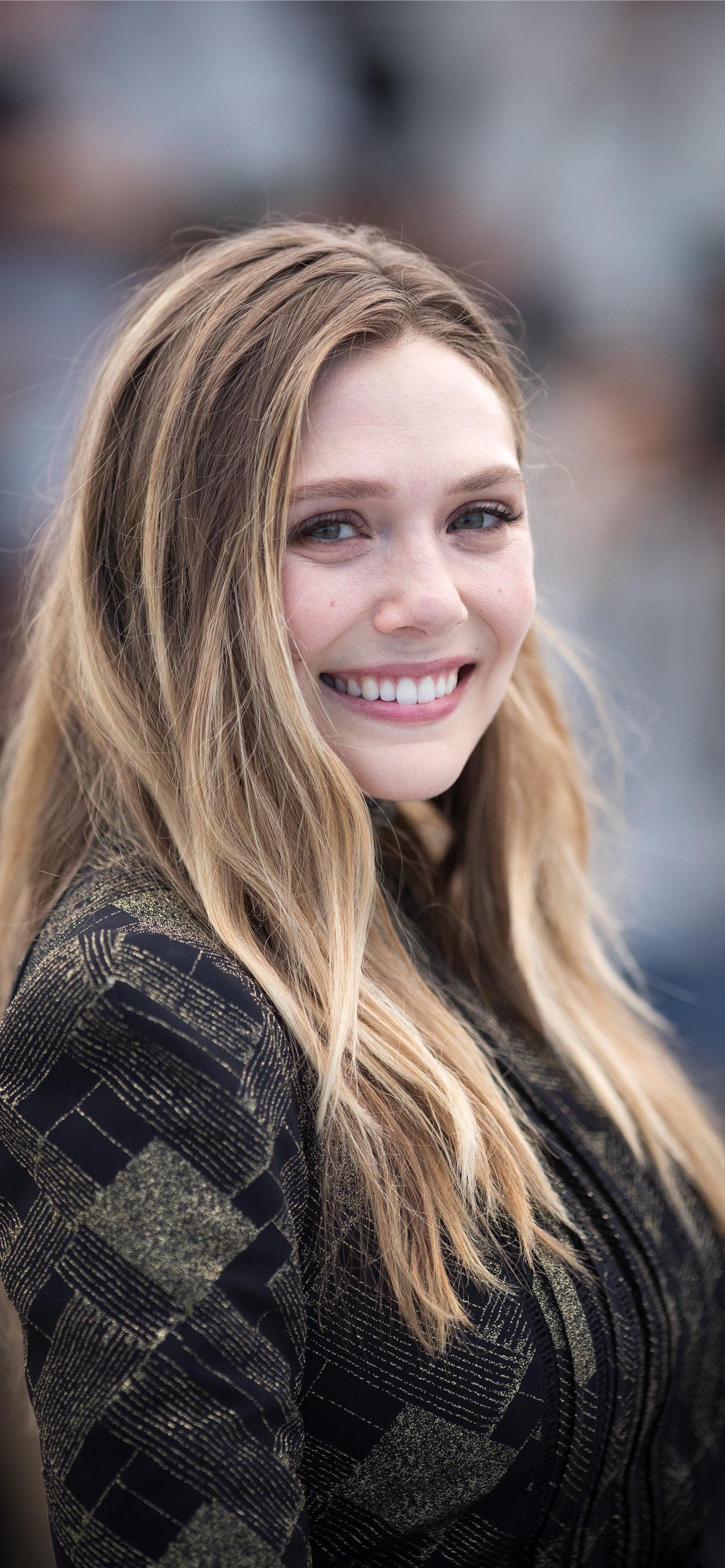 Elizabeth Olsen Portrait Wallpapers