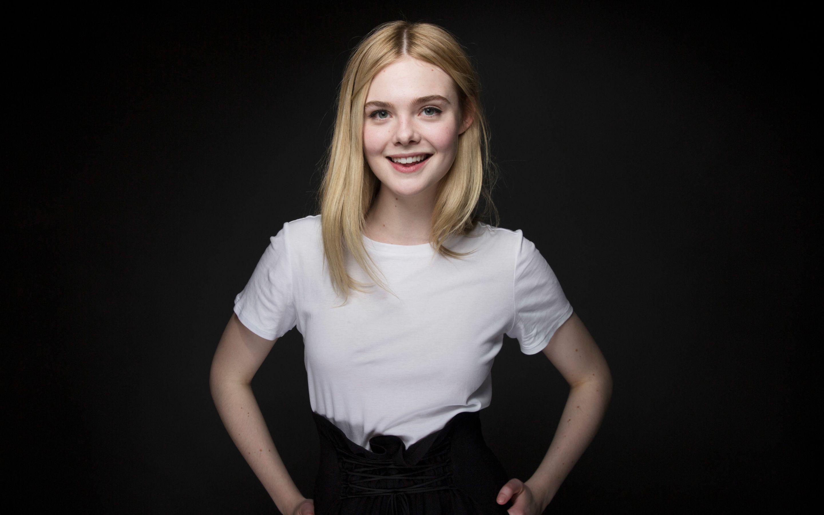 Elle Fanning 2017 Wallpapers