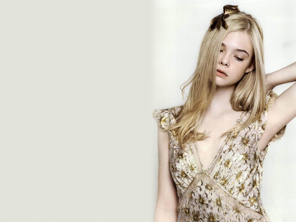 Elle Fanning 2017 Wallpapers