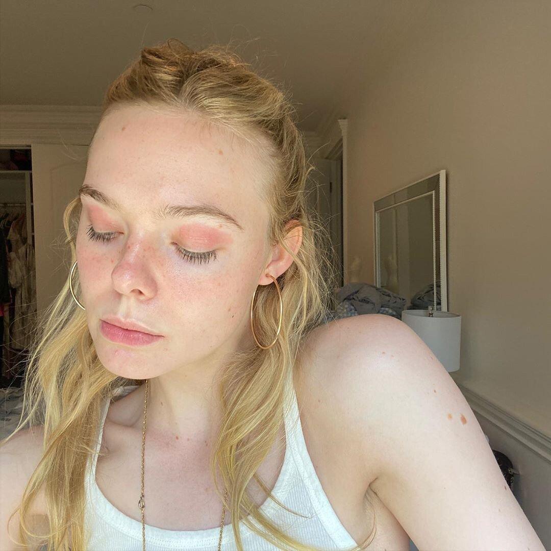 Elle Fanning 2020 Beautiful Wallpapers