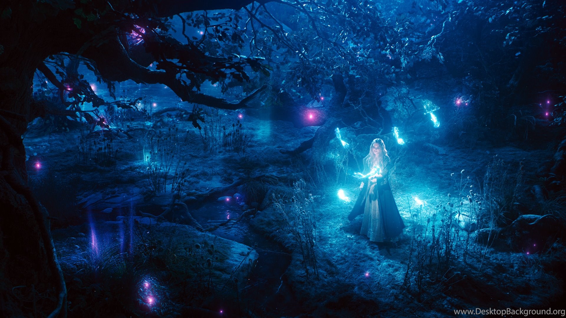 Elle Fanning As Princess Aurora Wallpapers