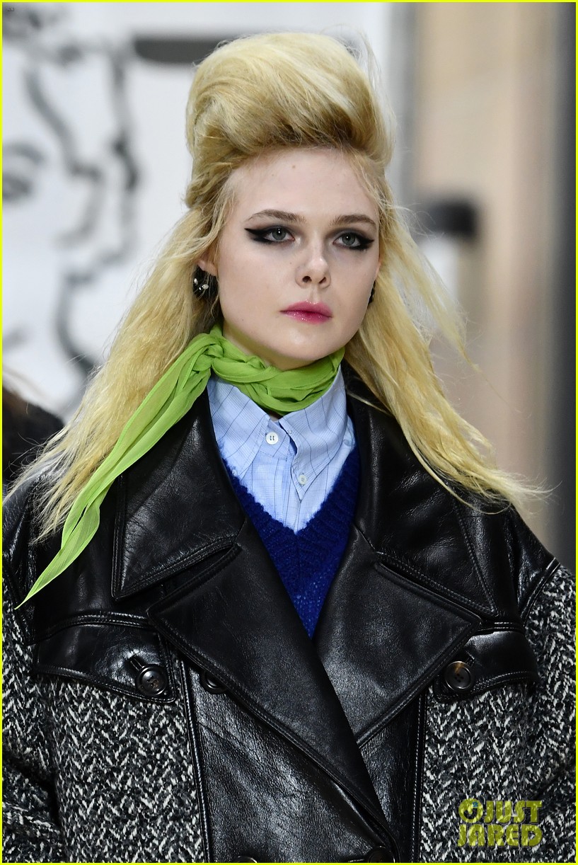 Elle Fanning At Paris Fashion Week Wallpapers