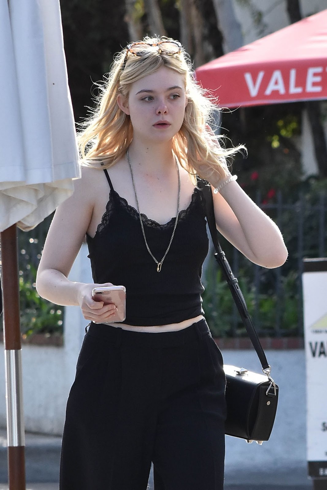 Elle Fanning Hot in Blue jeans Wallpapers