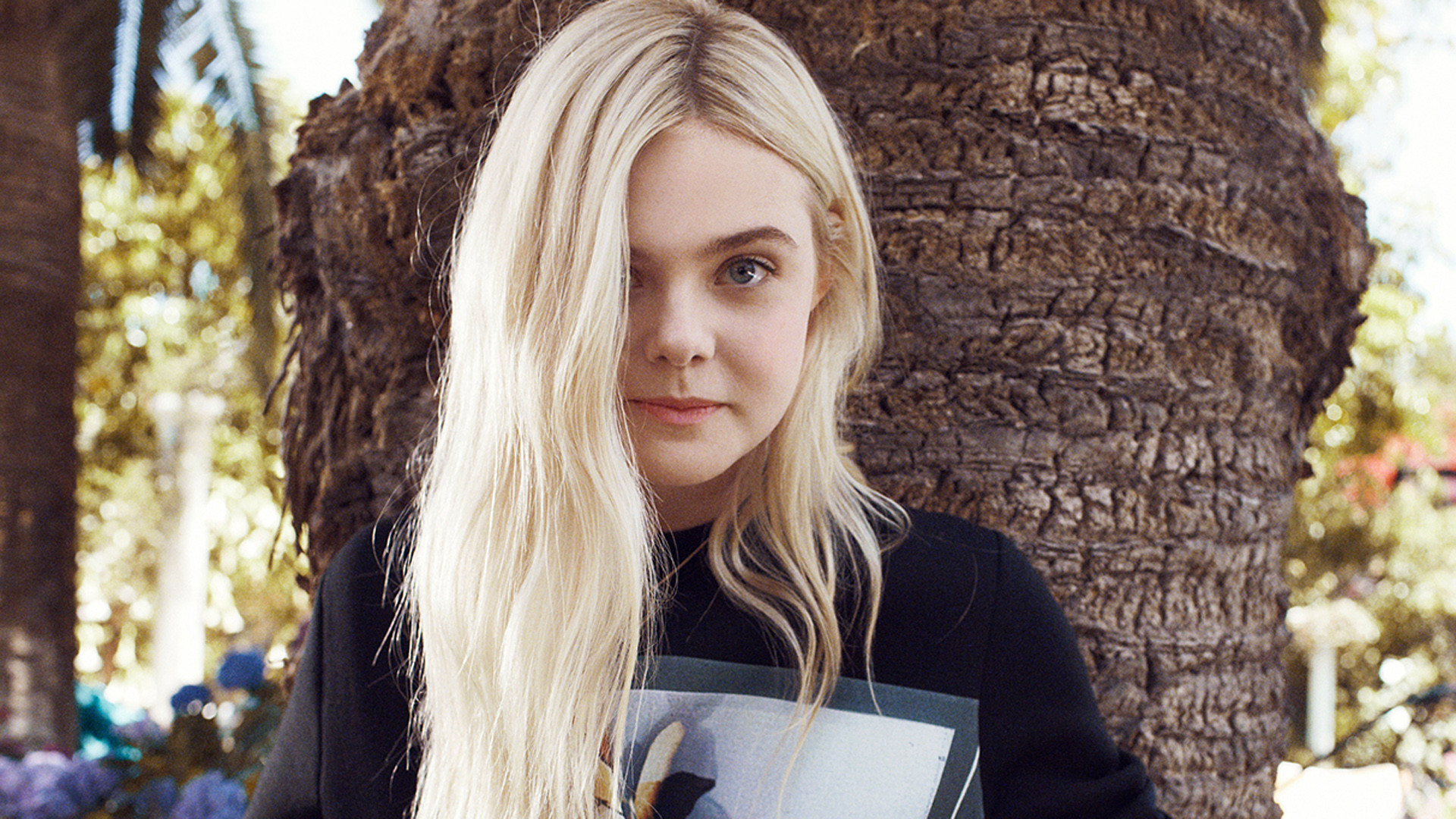 Elle Fanning LOreal Paris 2017 Wallpapers