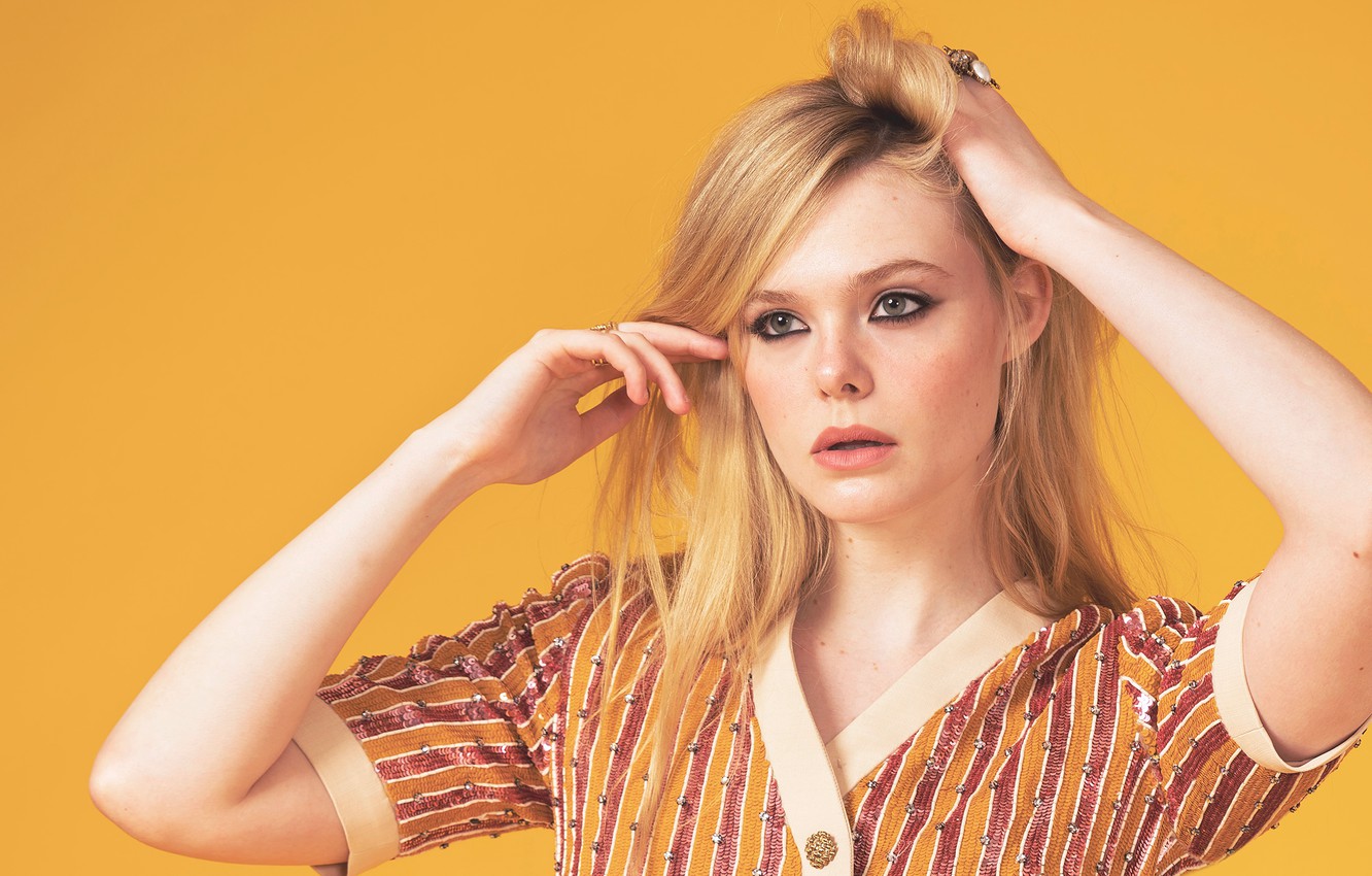 Elle Fanning New Wallpapers