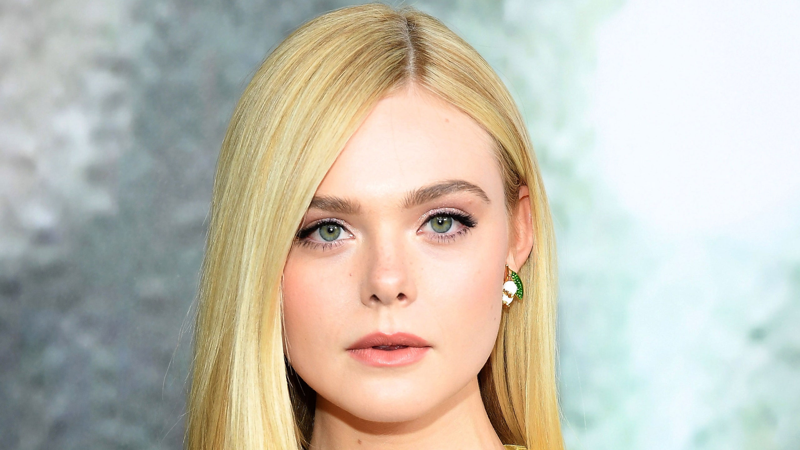 Elle Fanning Stunning Portrait Wallpapers