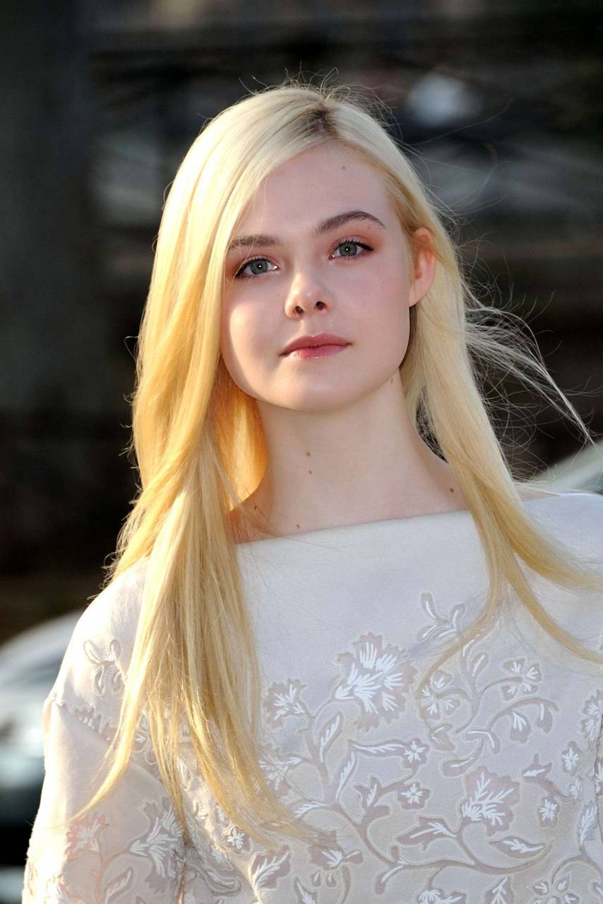 Elle Fanning Stunning Portrait Wallpapers