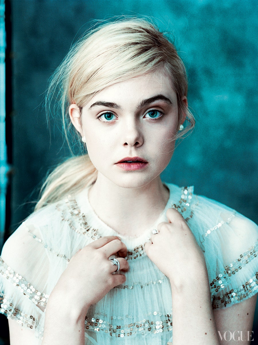 Elle Fanning Stunning Portrait Wallpapers