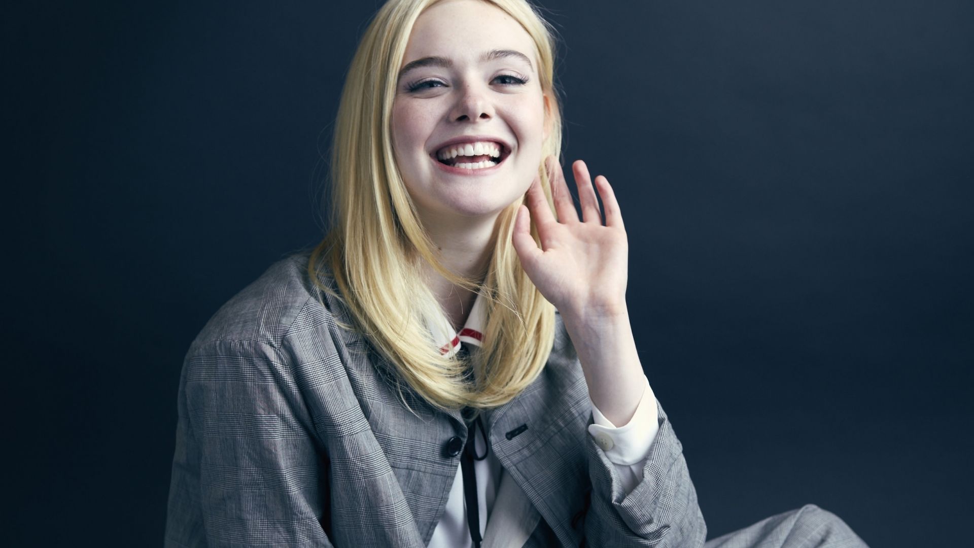 Elle Fanning Stunning Portrait Wallpapers