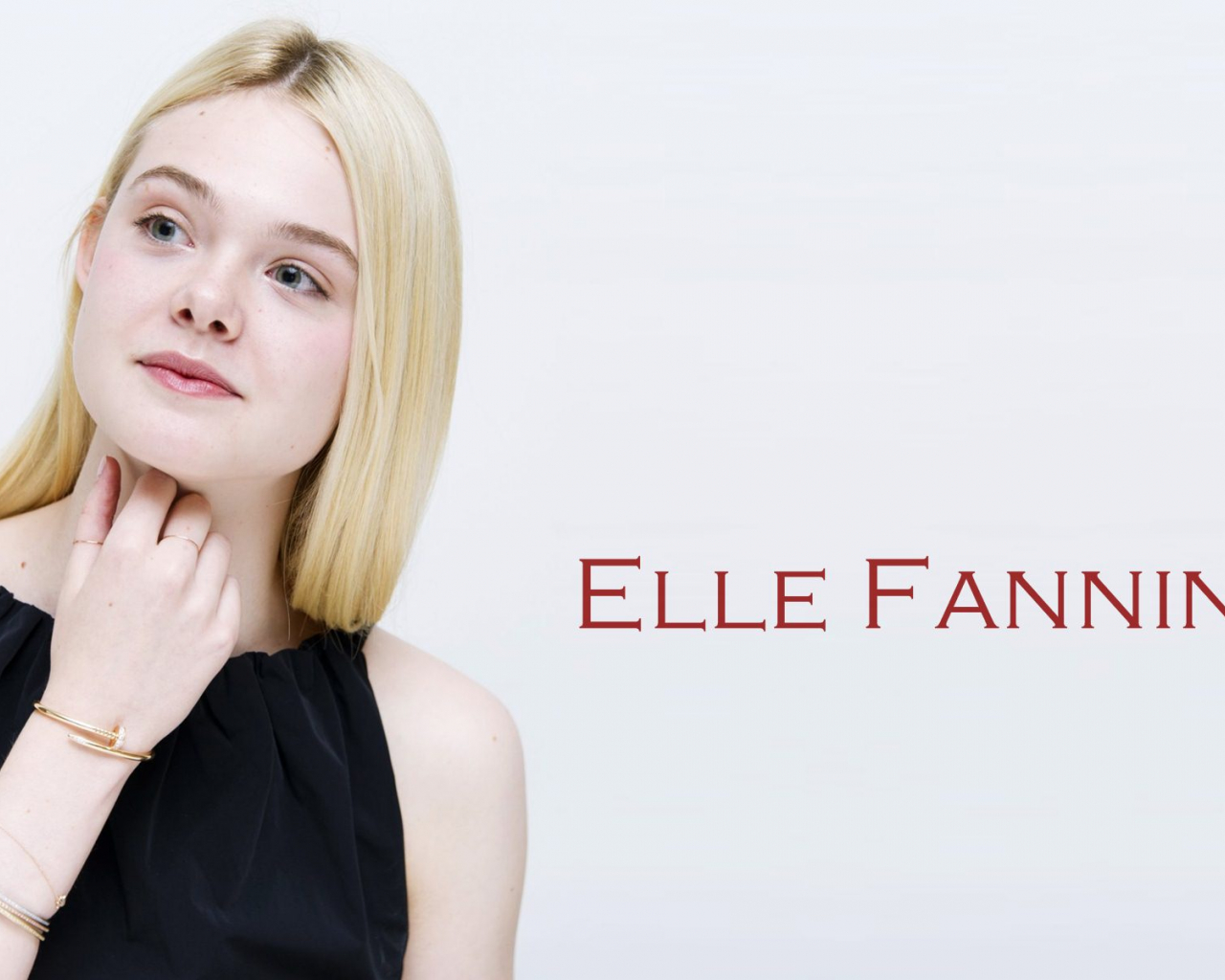 Elle Fanning Stunning Portrait Wallpapers