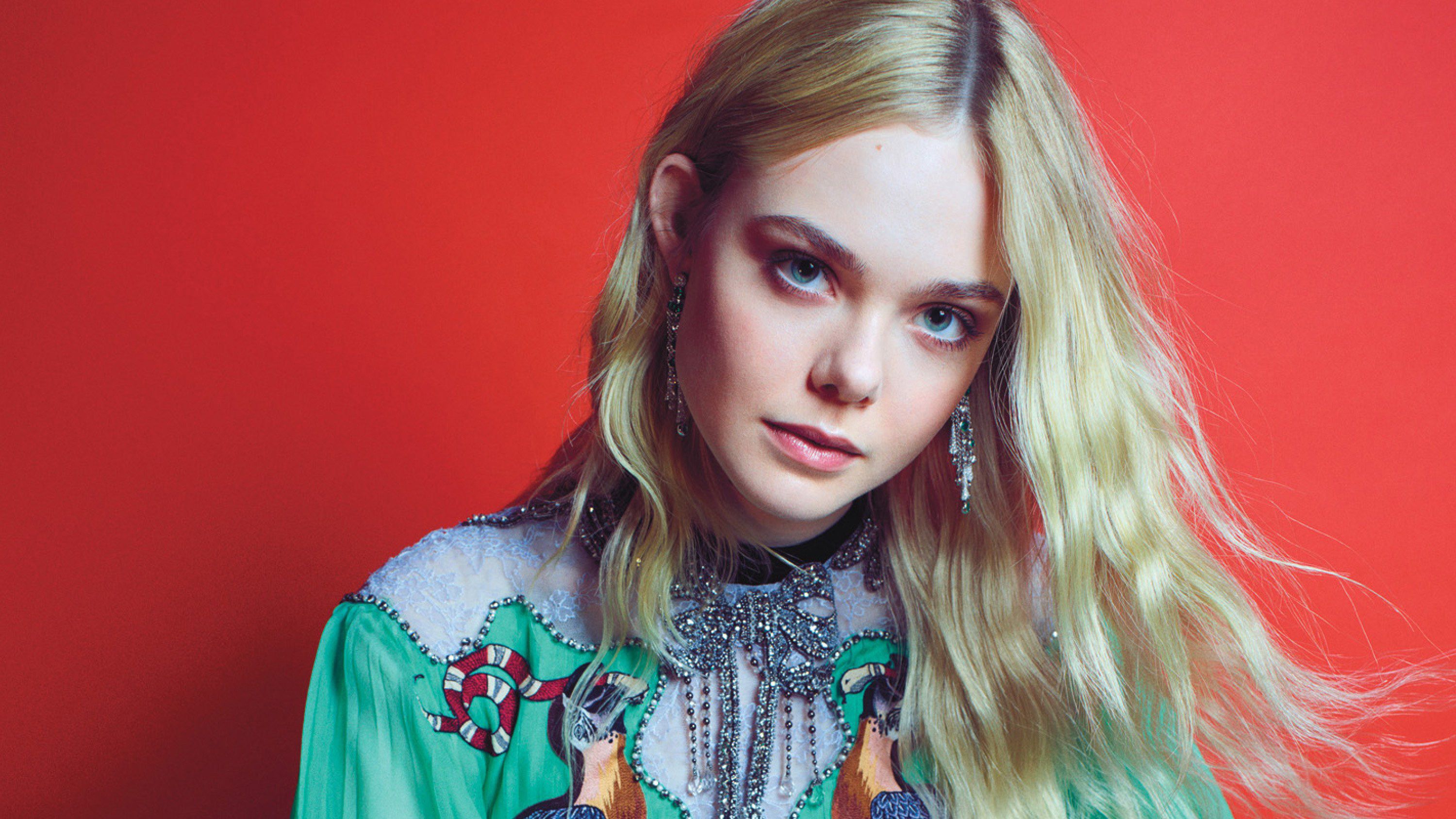 Elle Fanning The Great 4K Wallpapers