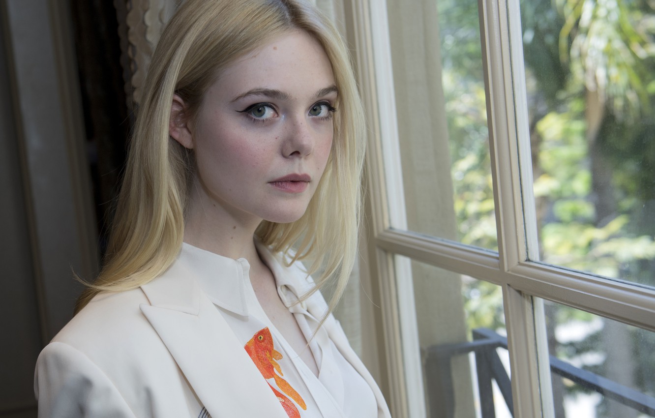 Elle Fanning Wallpapers