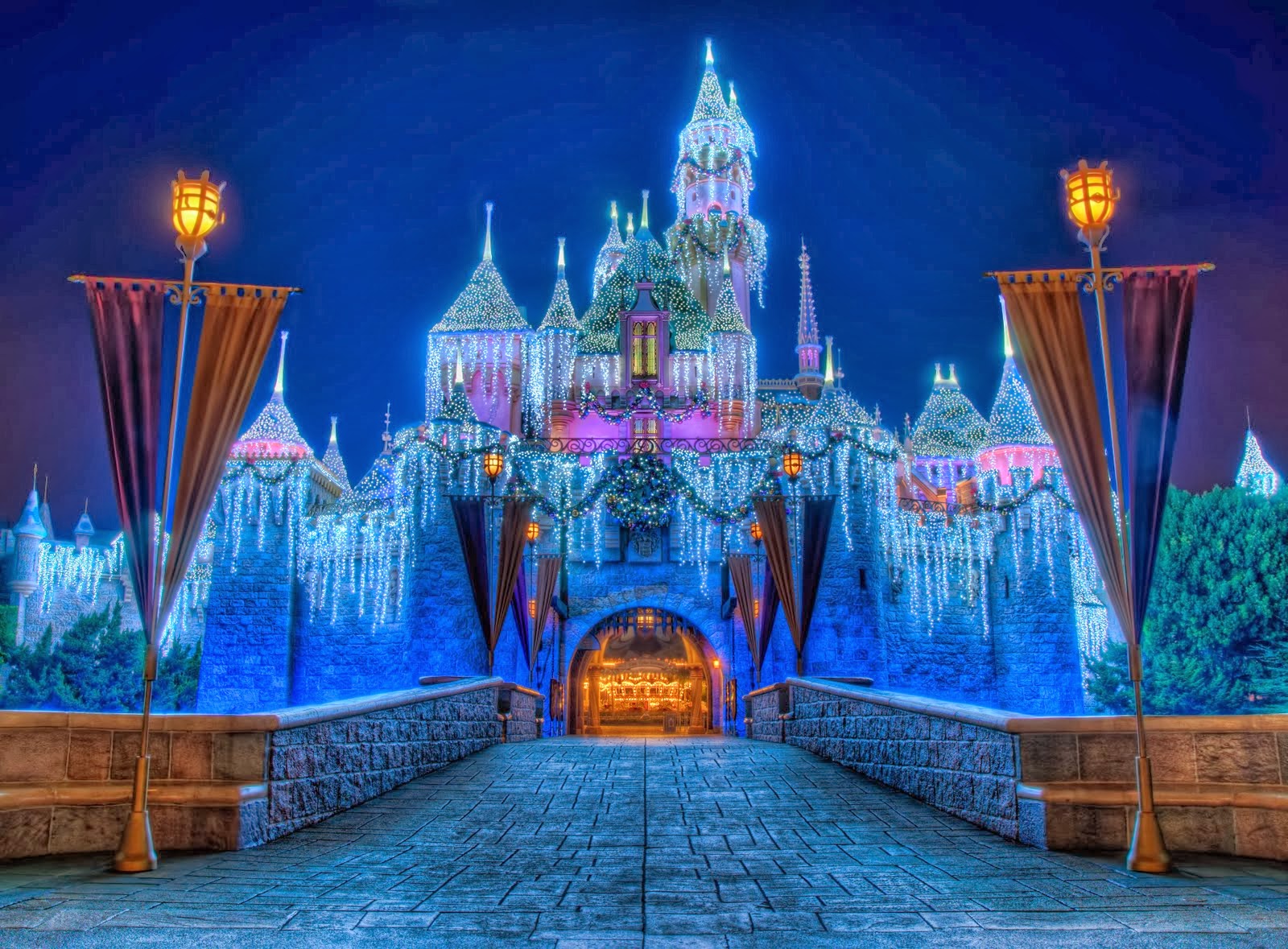 Elsa Castle Wallpapers