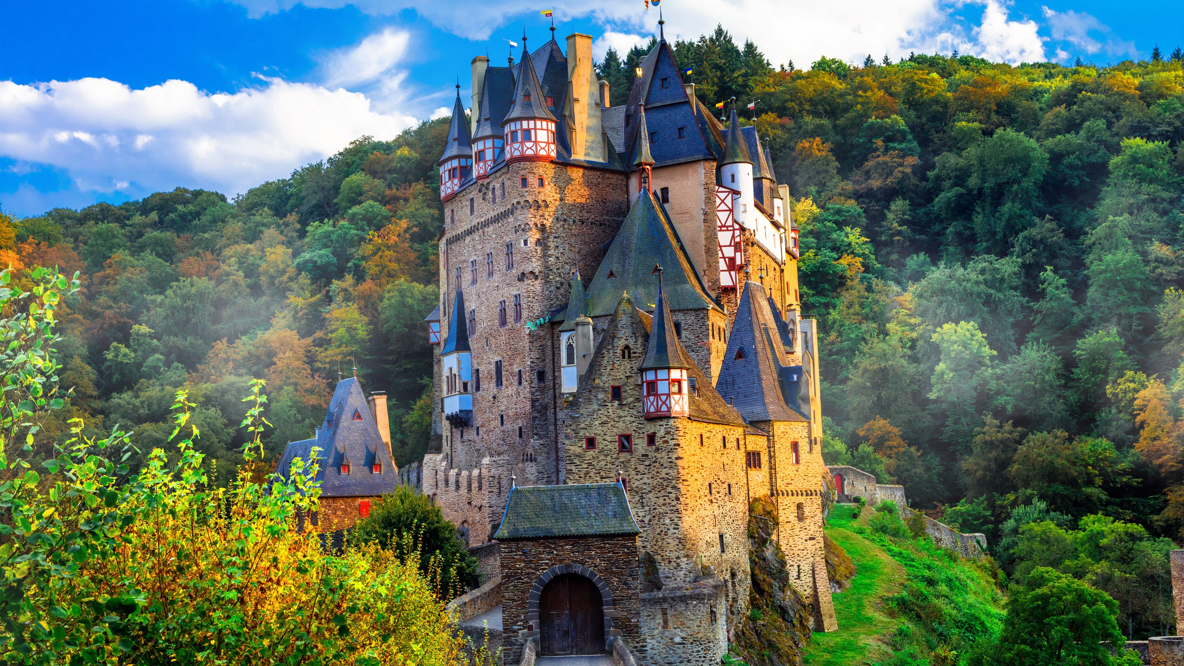 Eltz Castle Wallpapers