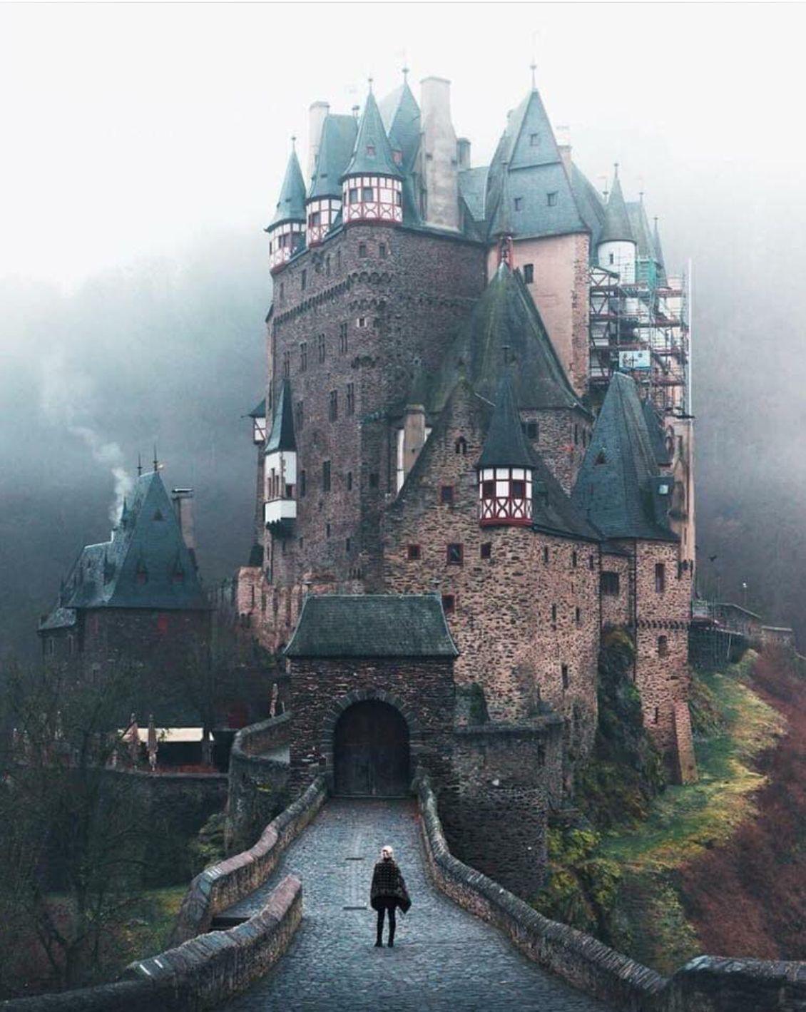 Eltz Castle Wallpapers