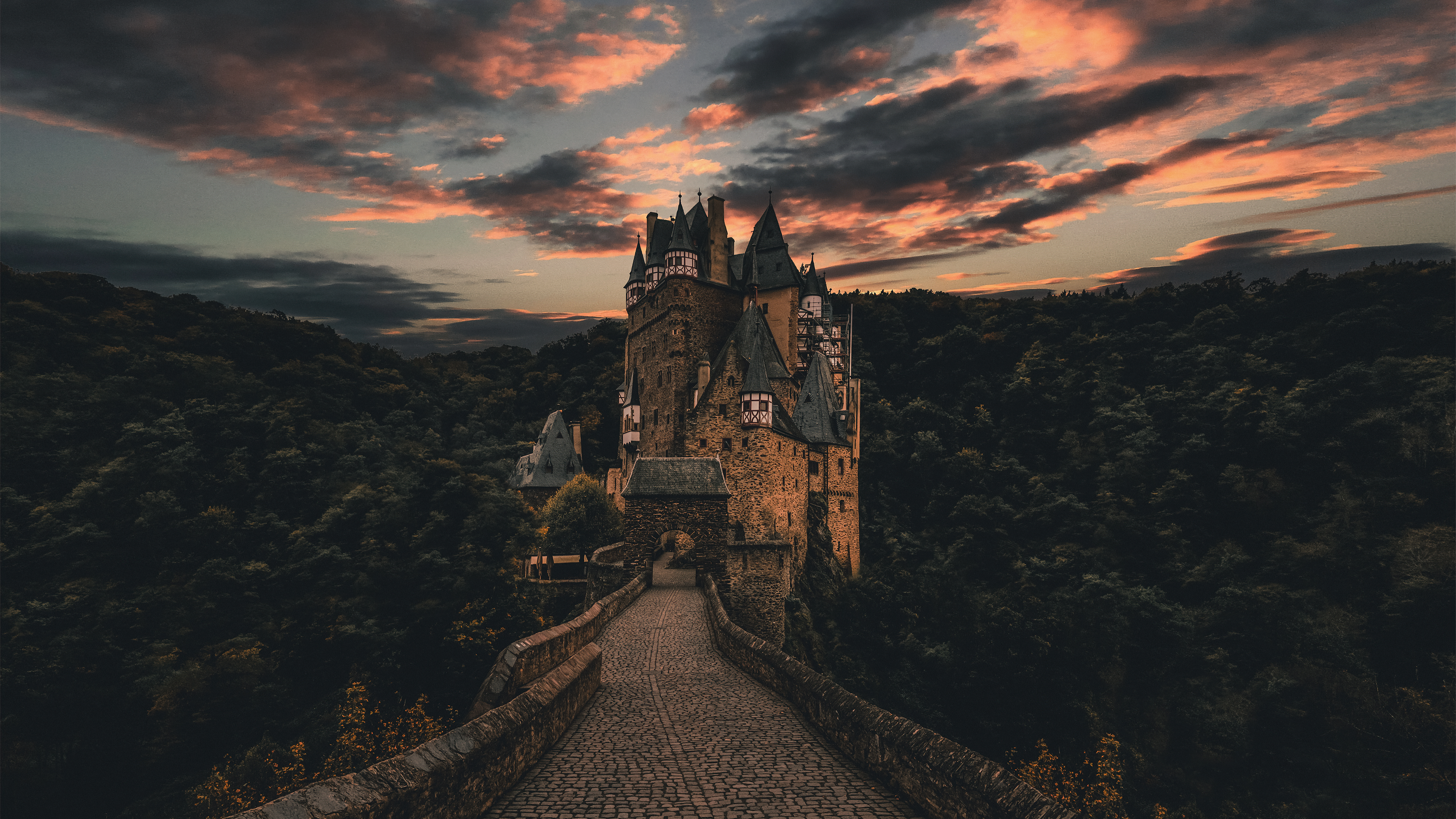 Eltz Castle Wallpapers