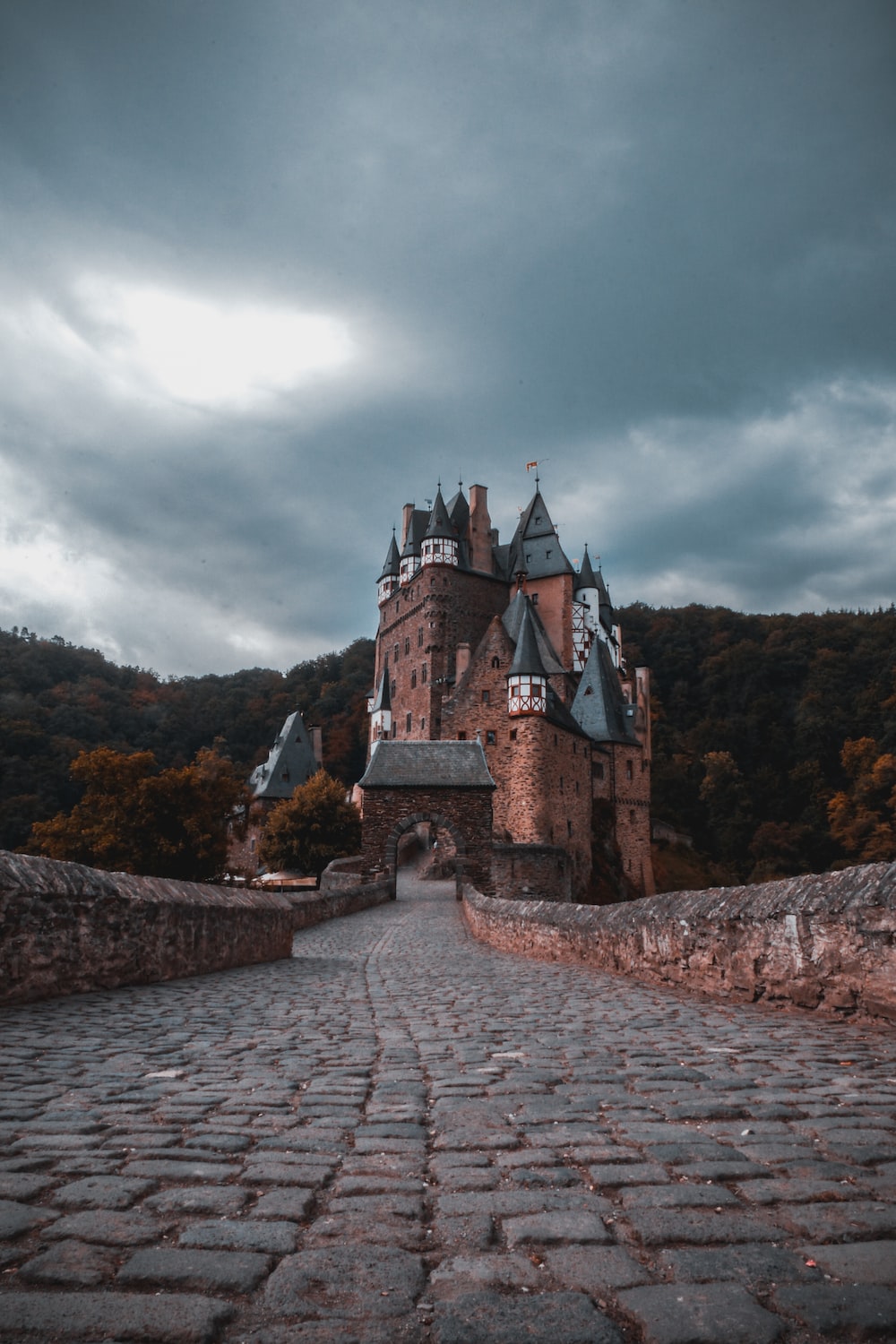 Eltz Castle Wallpapers