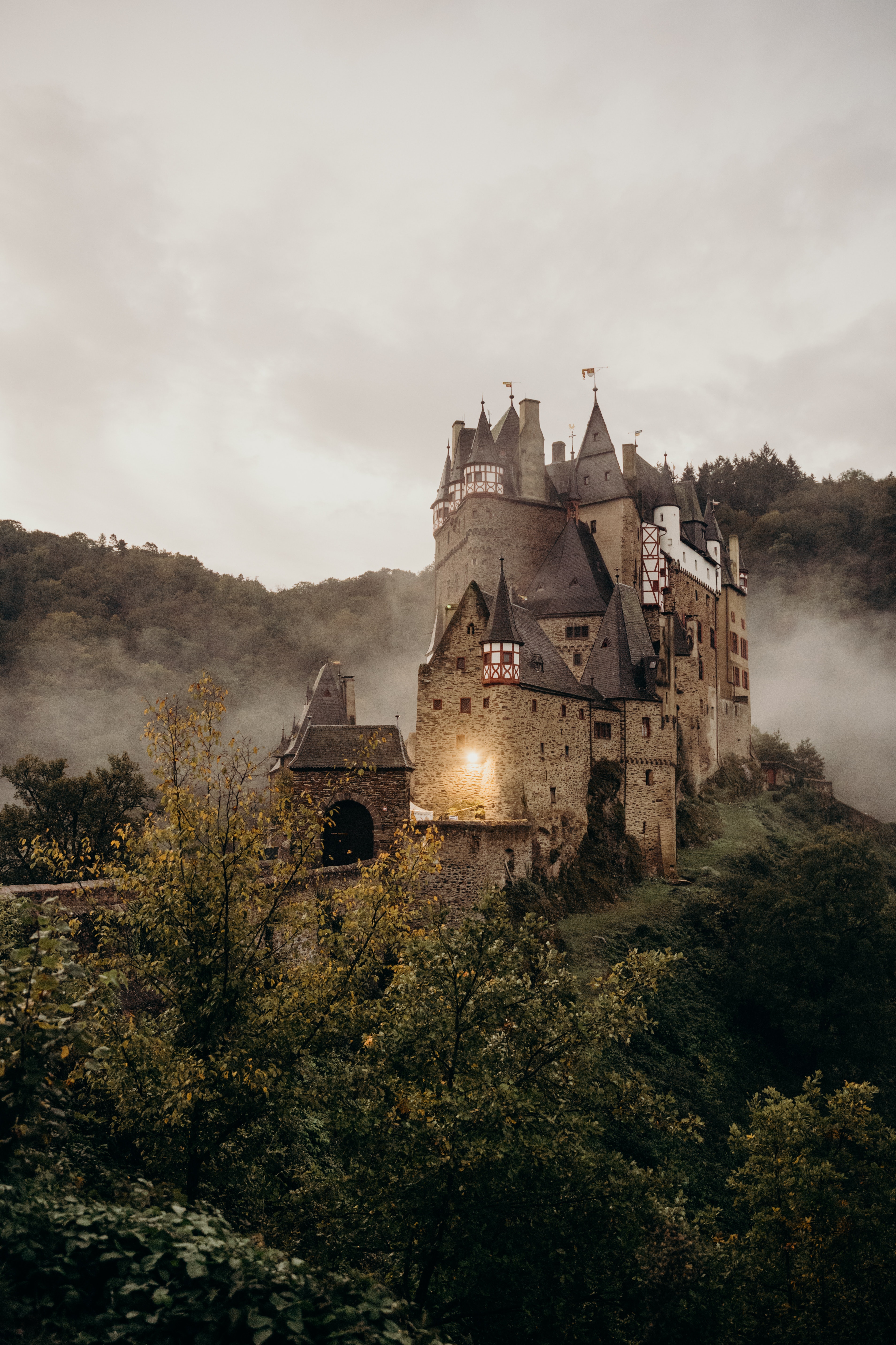 Eltz Castle Wallpapers