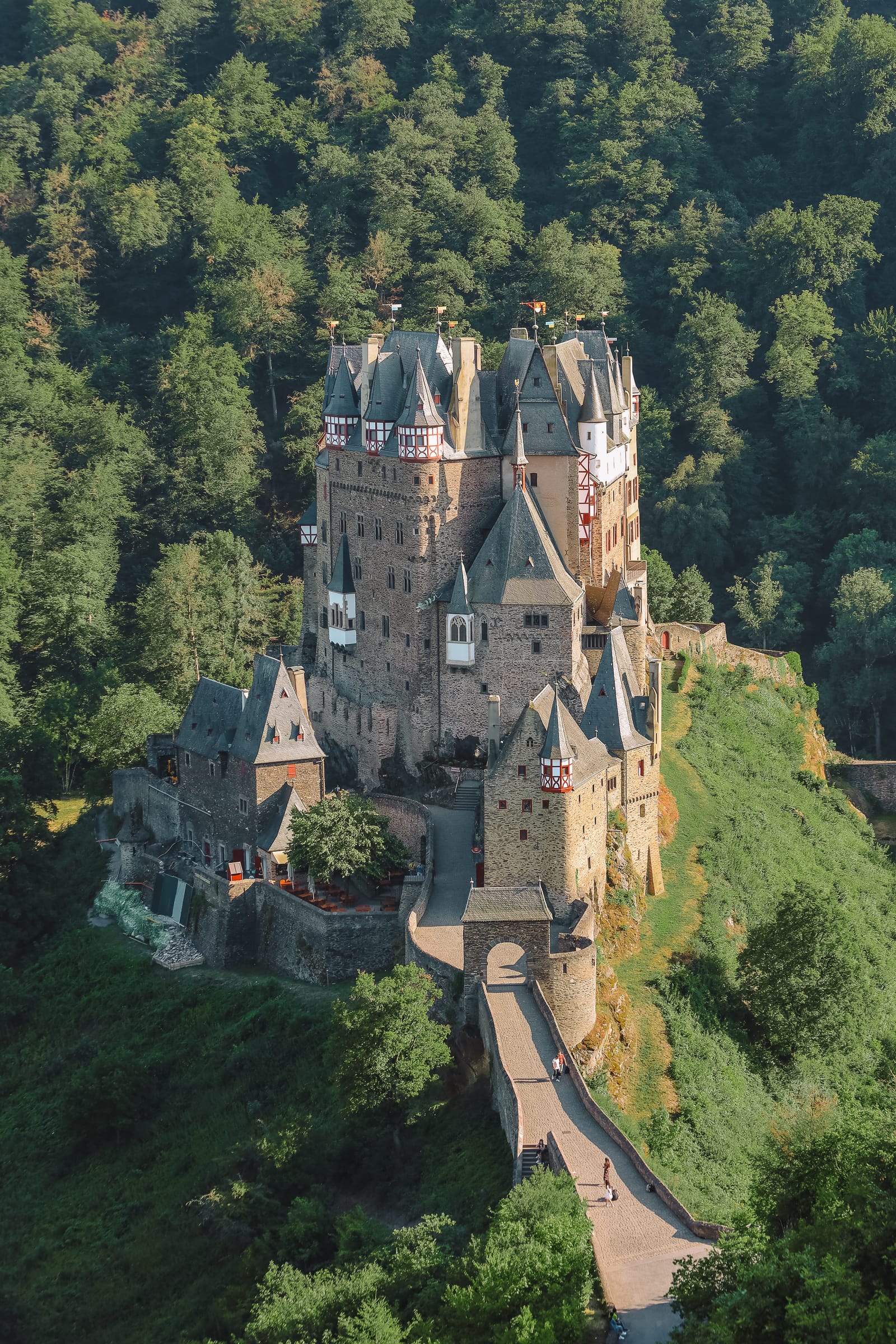 Eltz Castle Wallpapers