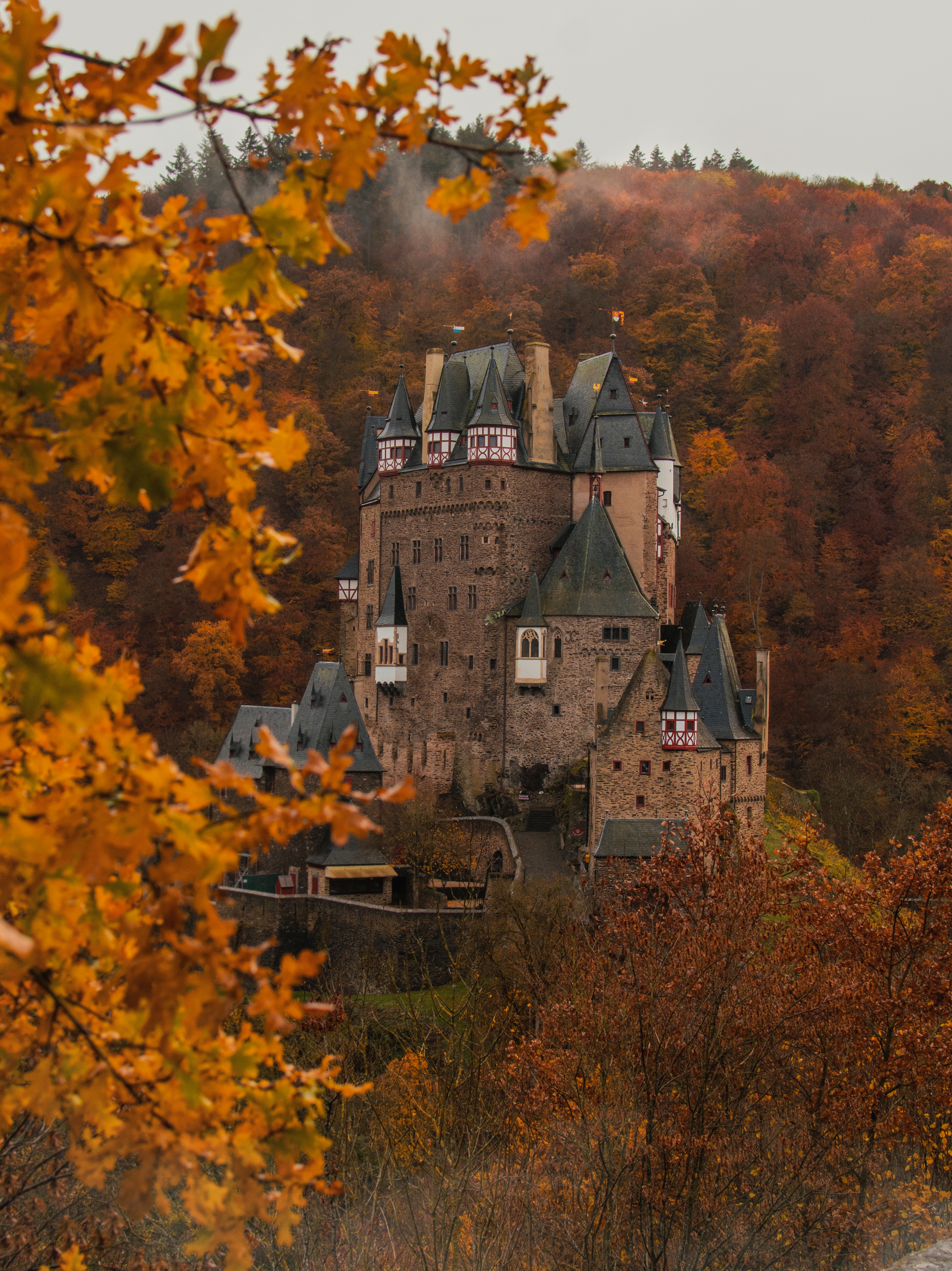 Eltz Castle Wallpapers