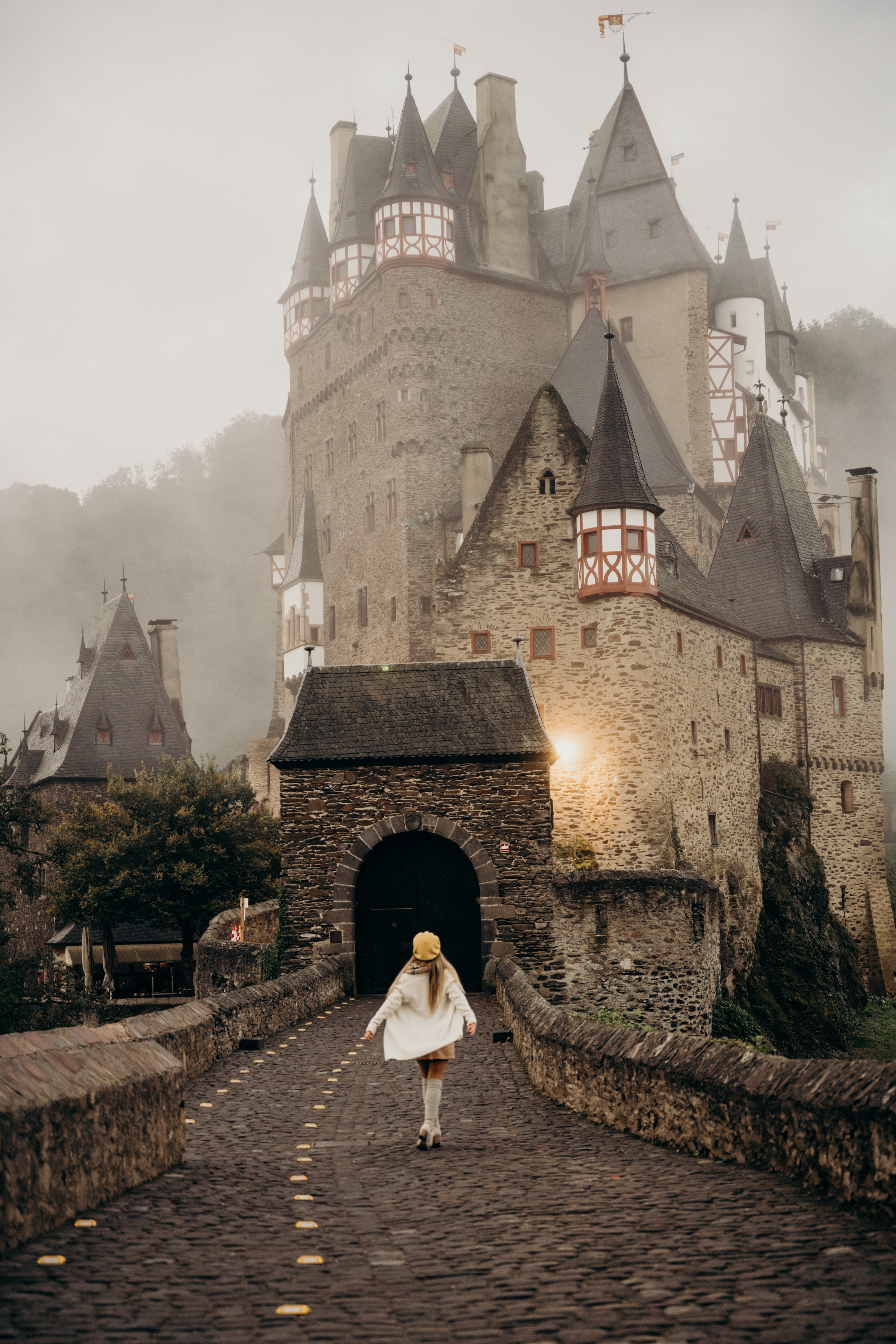 Eltz Castle Wallpapers