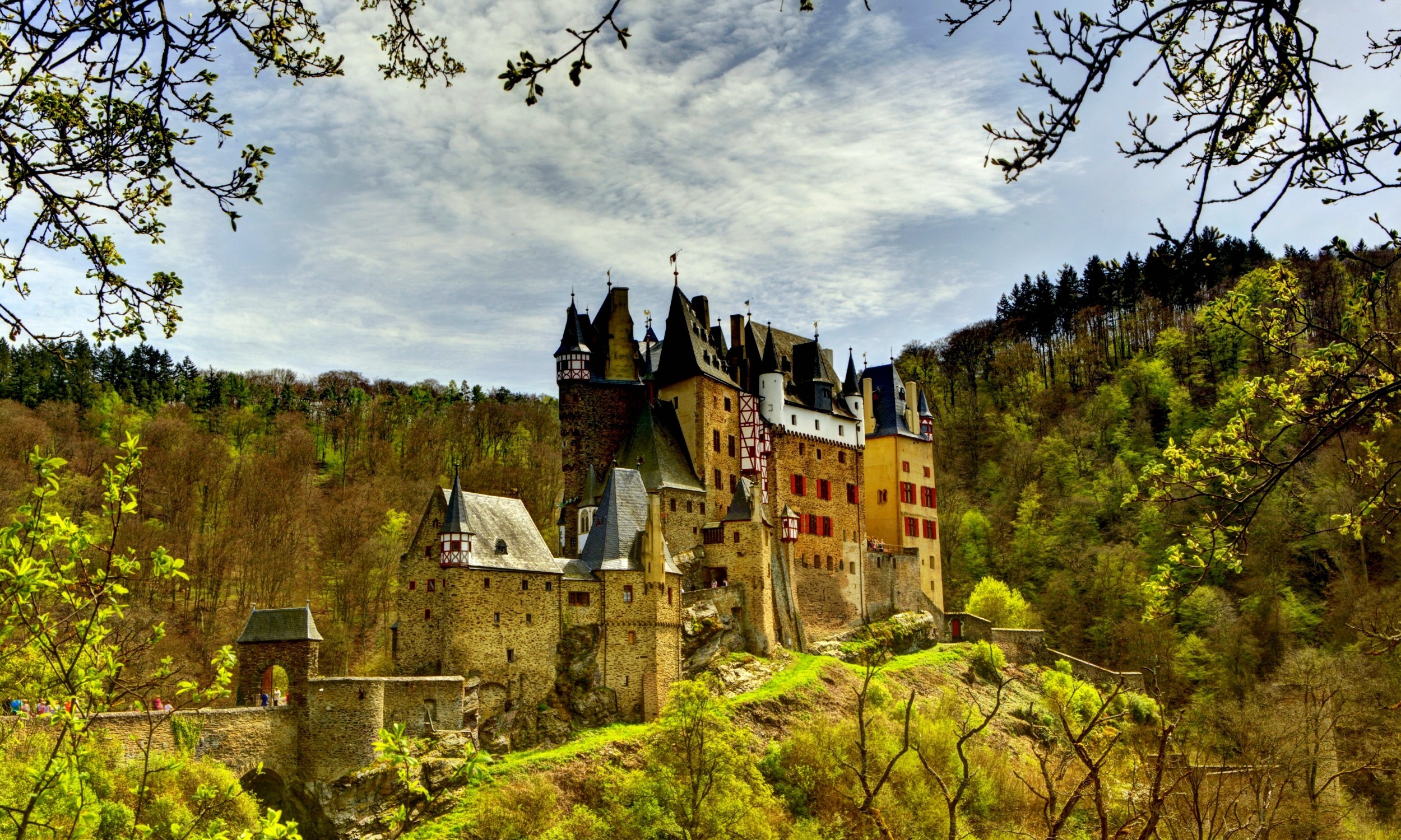 Eltz Castle Wallpapers