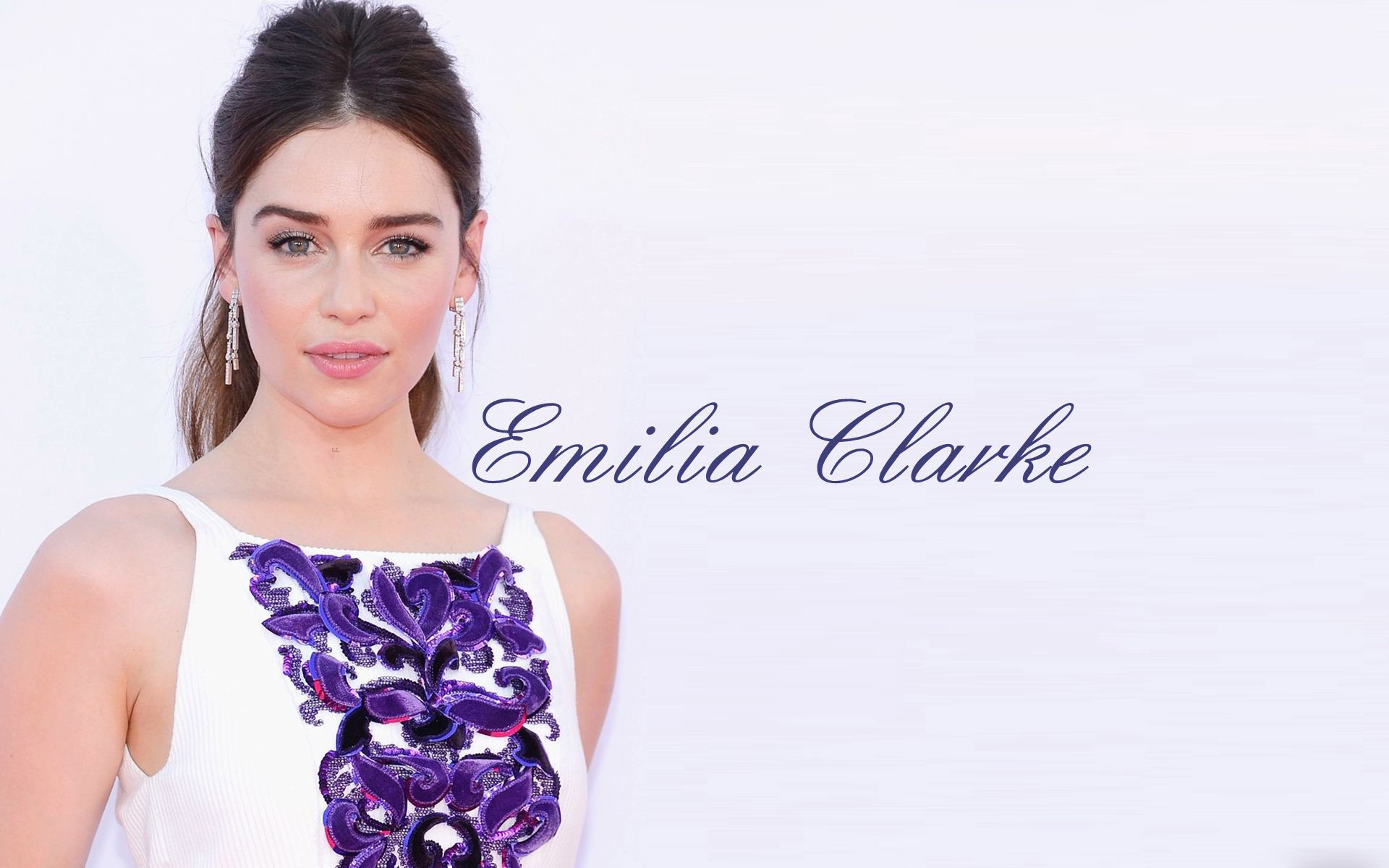 Emilia Clarke 2019 Wallpapers