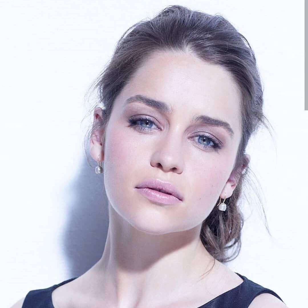 Emilia Clarke 2019 Wallpapers