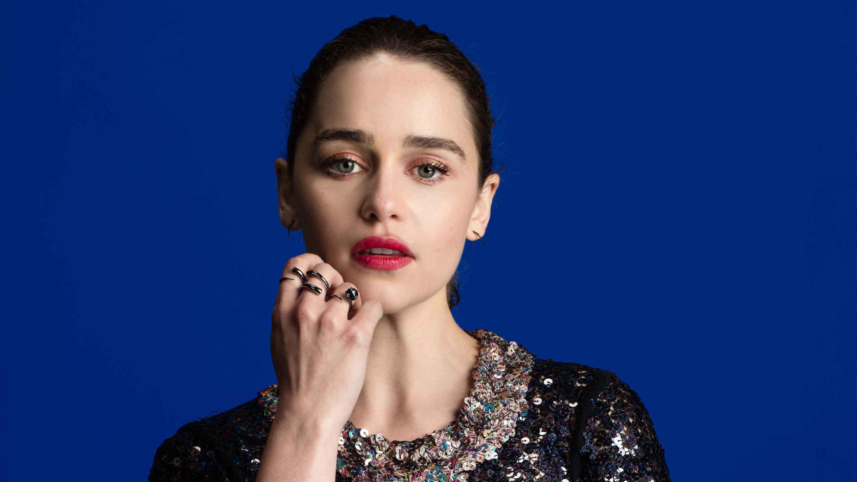 Emilia Clarke The Wrap Wallpapers