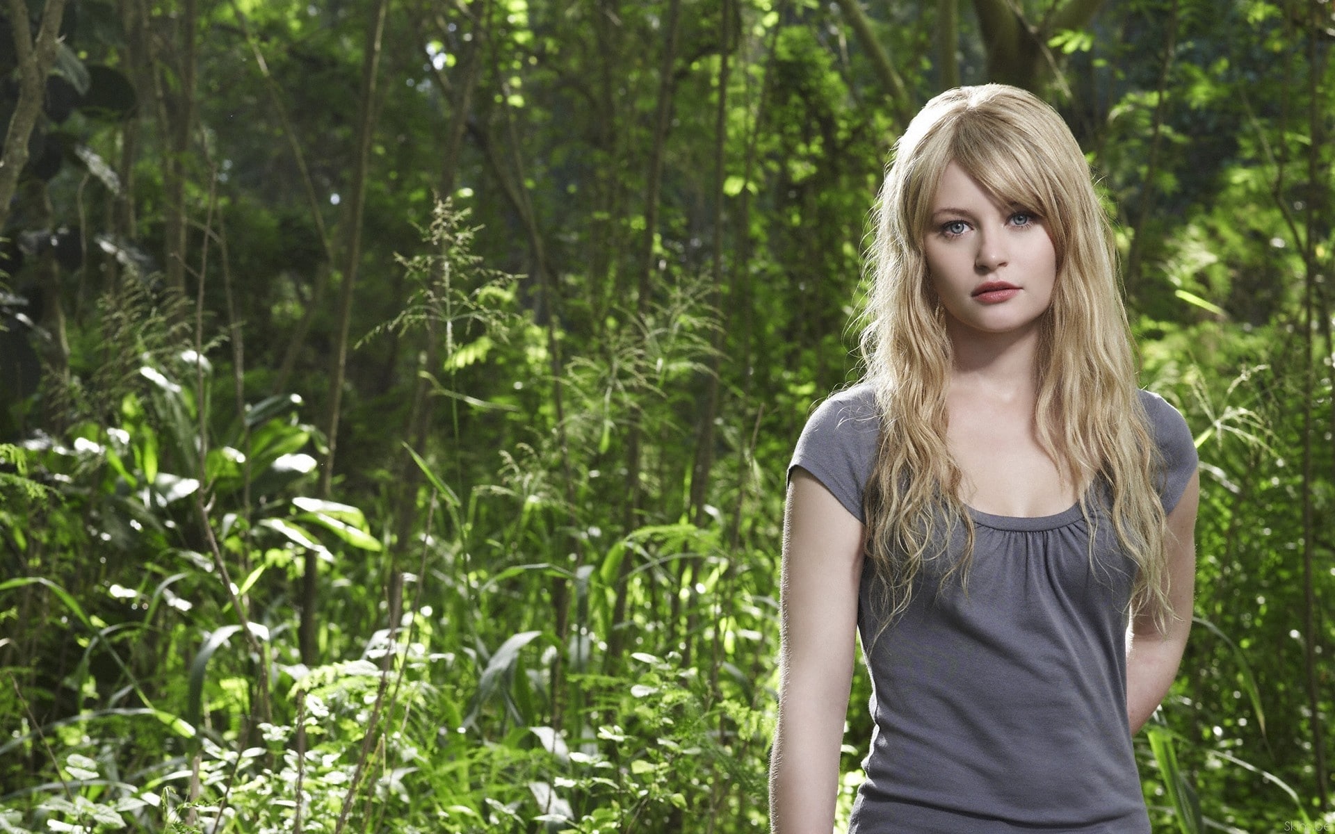 Emilie De Ravin Wallpapers