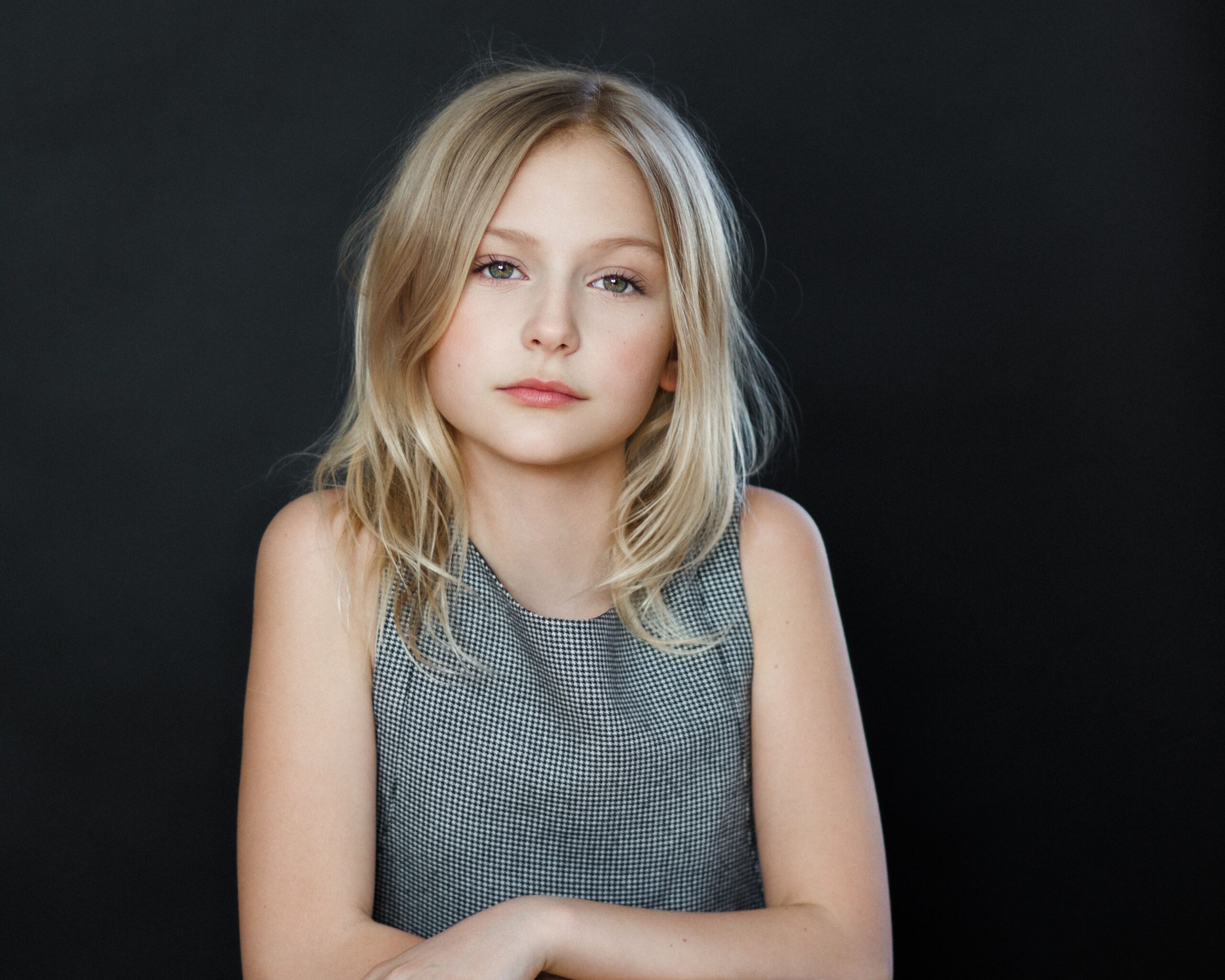 Emily Alyn Lind Actress 5K 2020 Wallpapers