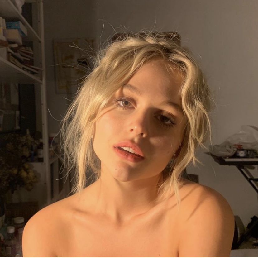 Emily Alyn Lind Actress 5K 2020 Wallpapers