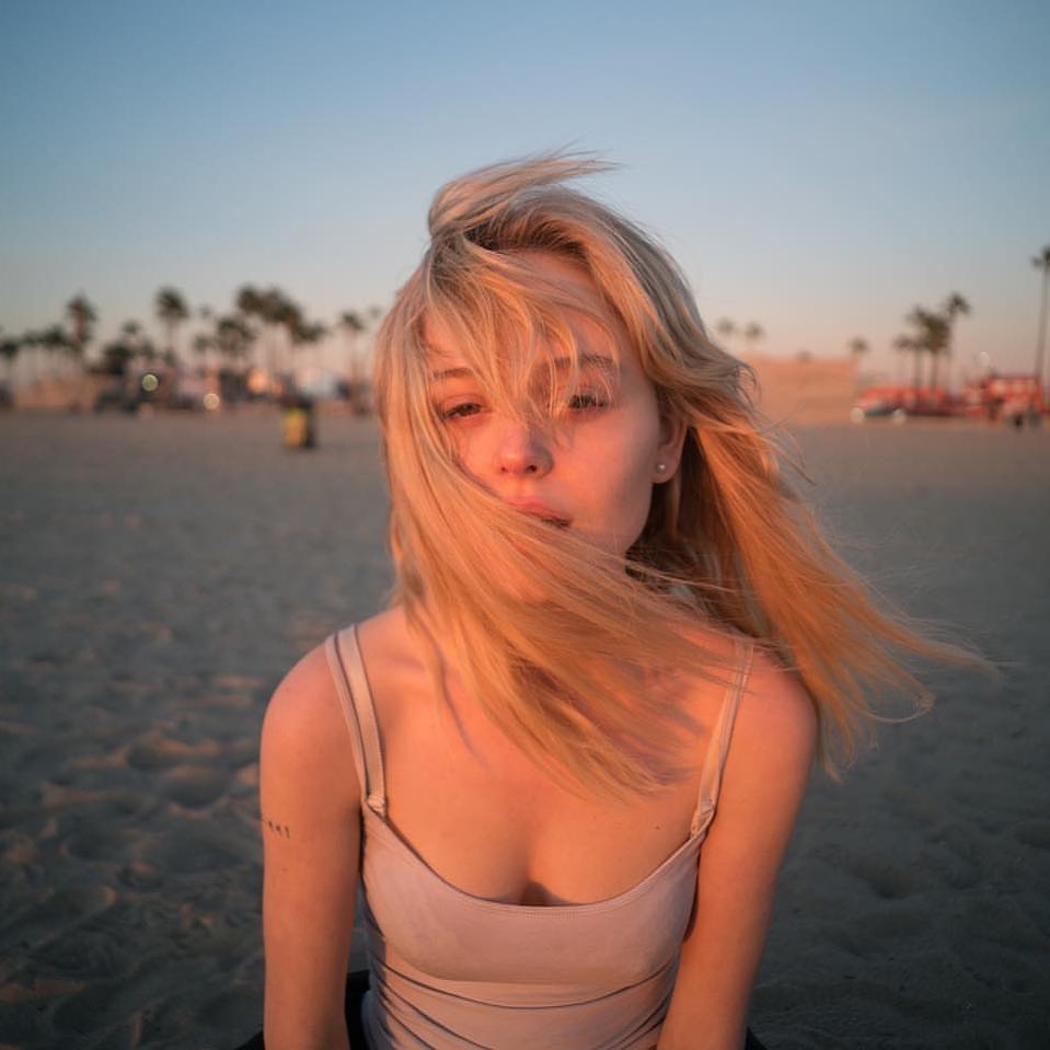 Emily Alyn Lind Beautiful Wallpapers