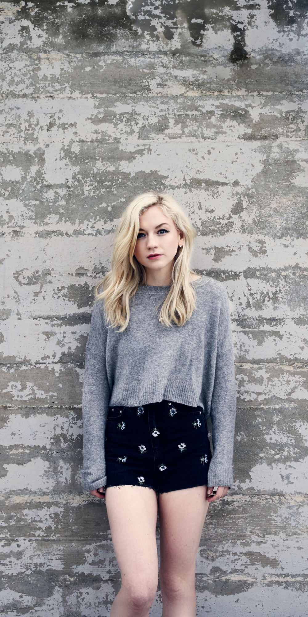 Emily Kinney Wallpapers