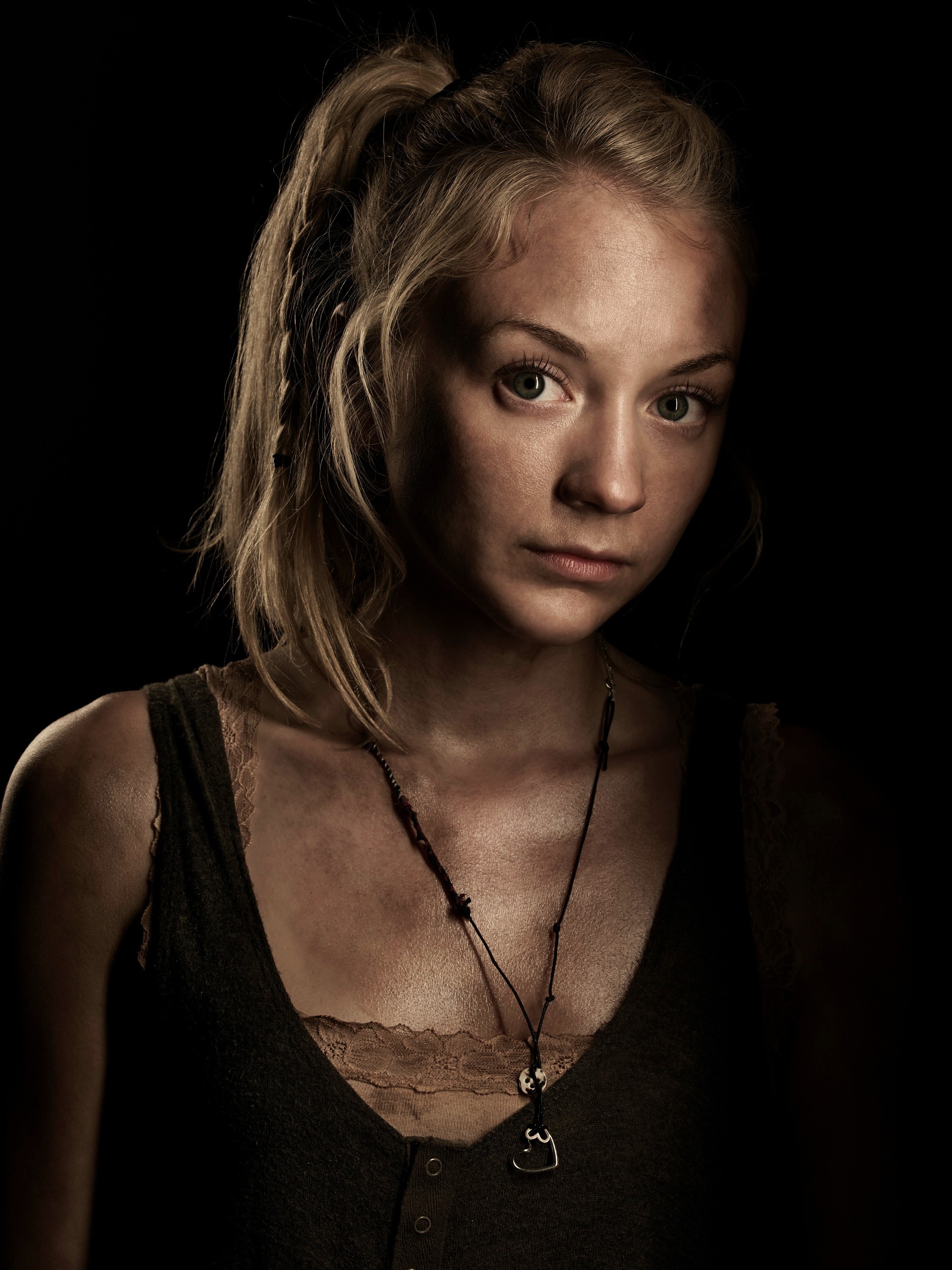 Emily Kinney Wallpapers