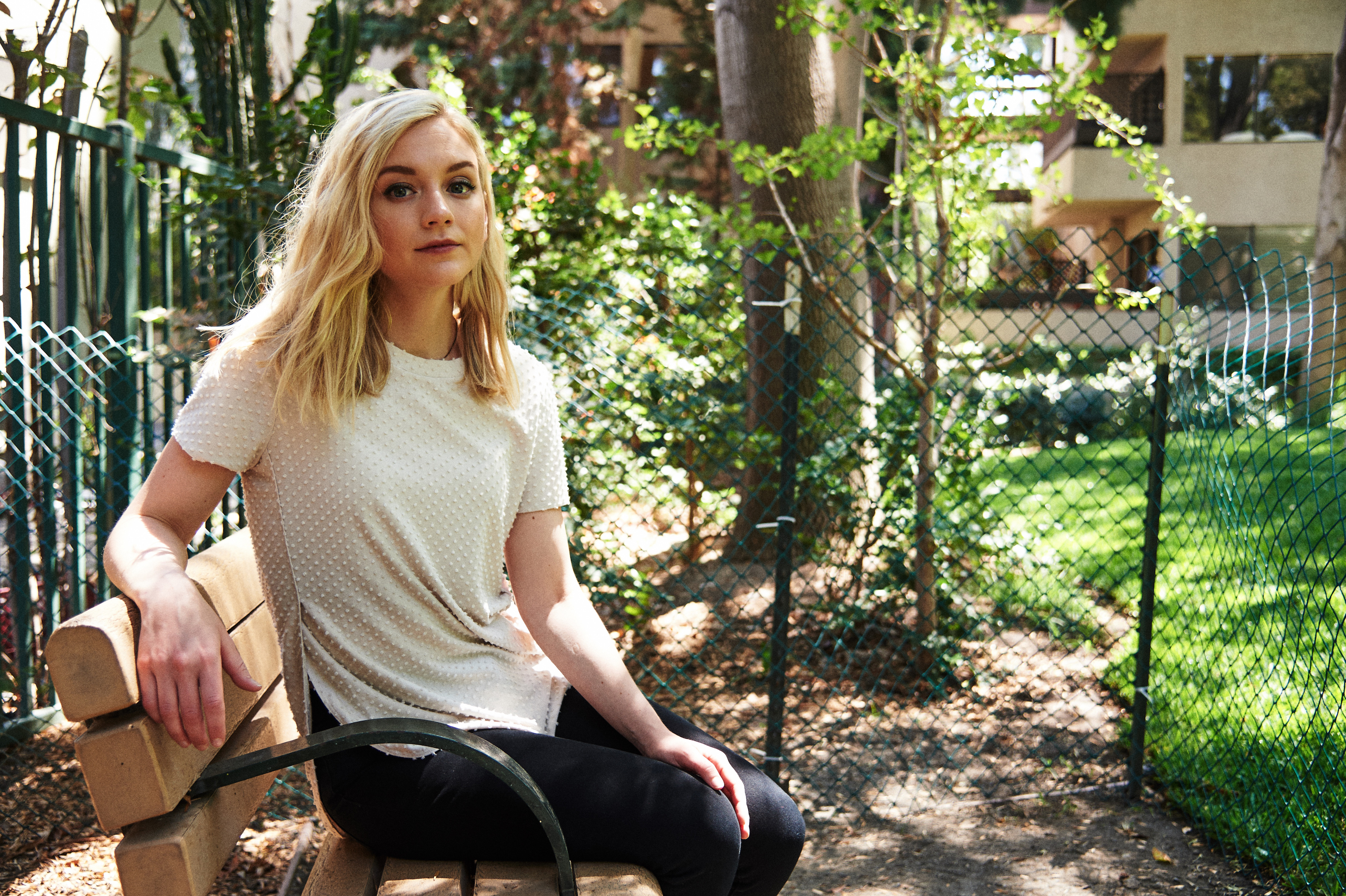 Emily Kinney Wallpapers